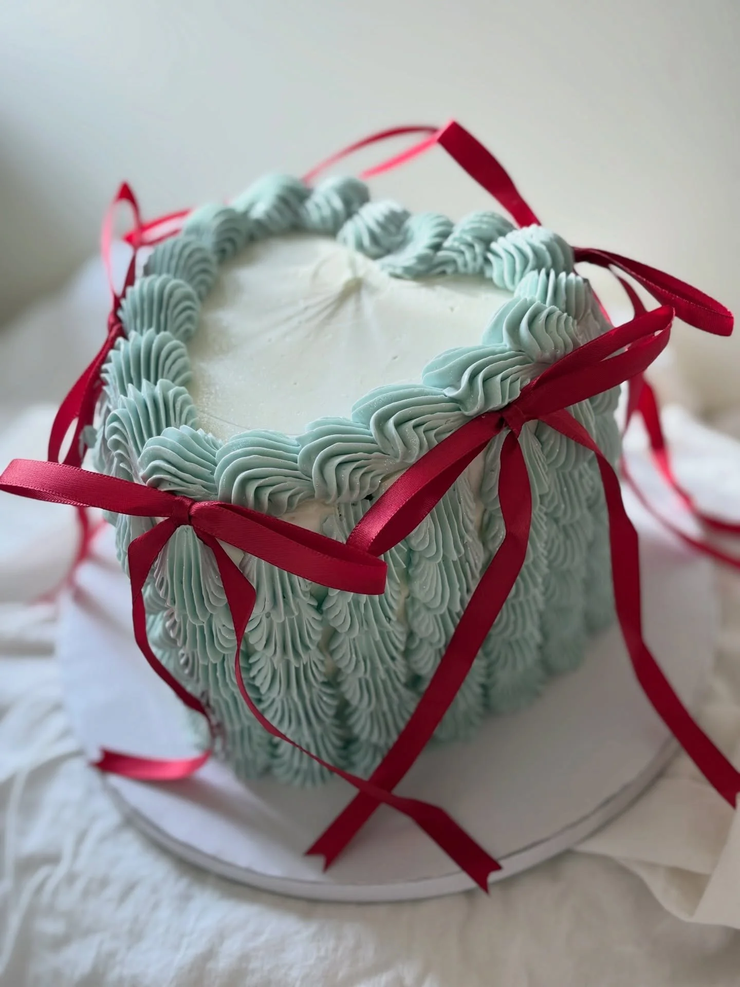 Client: &ldquo;I want something for my beloved that is unique. We&rsquo;ve done vintage cakes before, give me something so she feels special. She&rsquo;s a classic yet trendy babe&rdquo;
Me: &ldquo;Say no more prince. I&rsquo;ve got you&rdquo;

Cake: