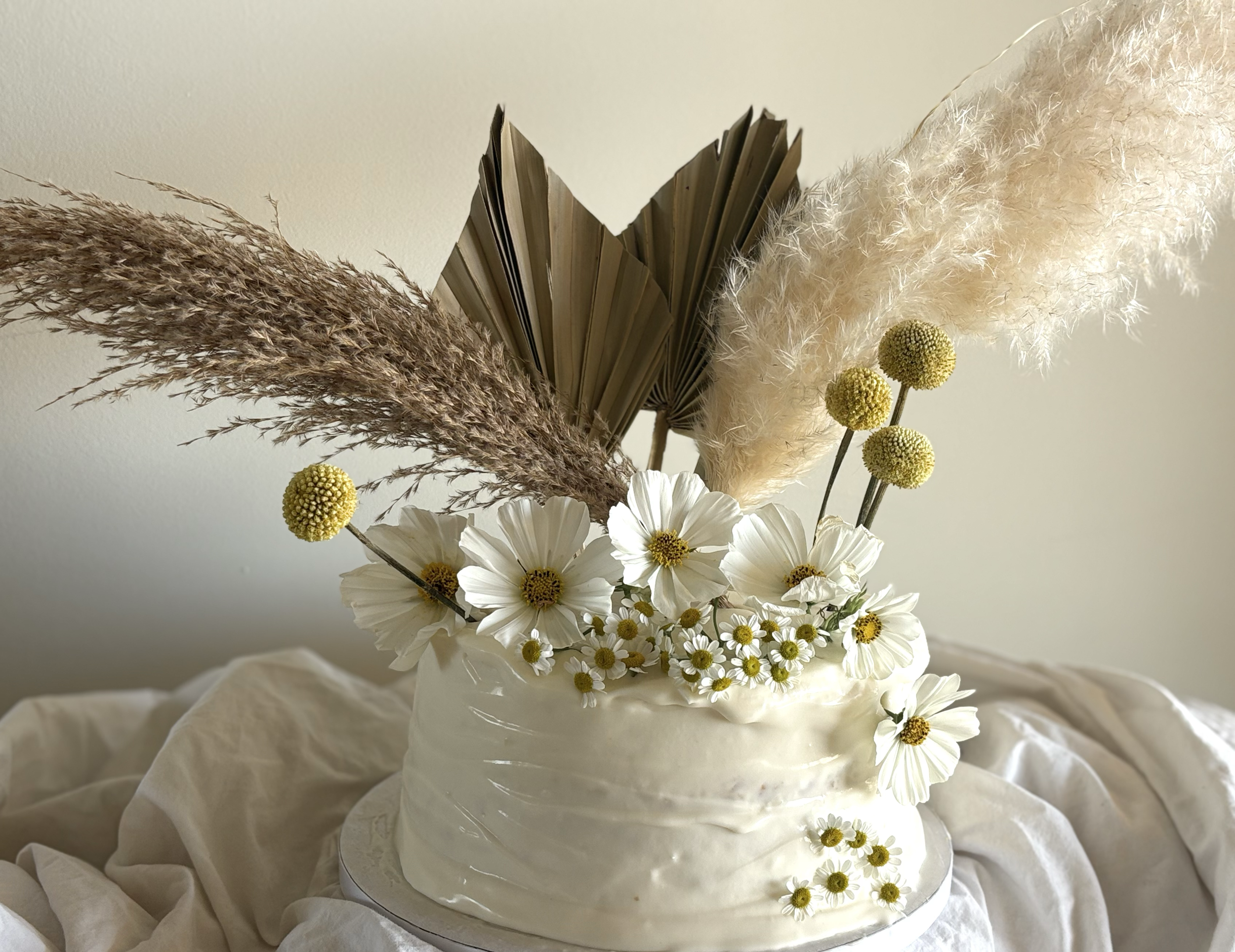 Custom modern celebration cake, Palm Springs bakery