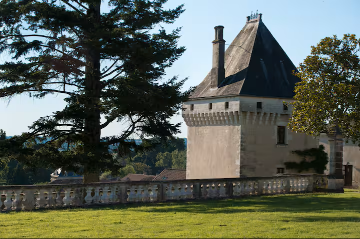 view across main lawn to la T.png