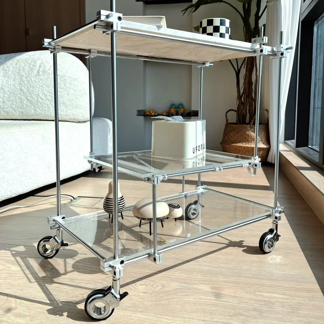 Crafted from cold metal parts, this rolling tea table brings pure industrial vibes — raw, sleek, and functional.
#diyfurniture #furnituredesıgn #homediy #homediy #storagesolutions #interiørdesign #metalfurniture