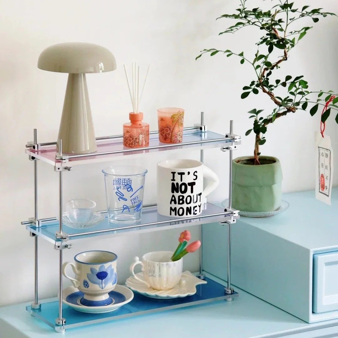A minimalist cup rack made from stainless steel bars — clean lines, fresh vibe, and a touch of DIY charm.
#diyfurniture #furnituredesıgn #homediy #homediy #storagesolutions #interiørdesign #metalfurniture