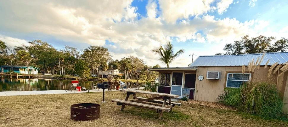 lodging_cabin 4 river