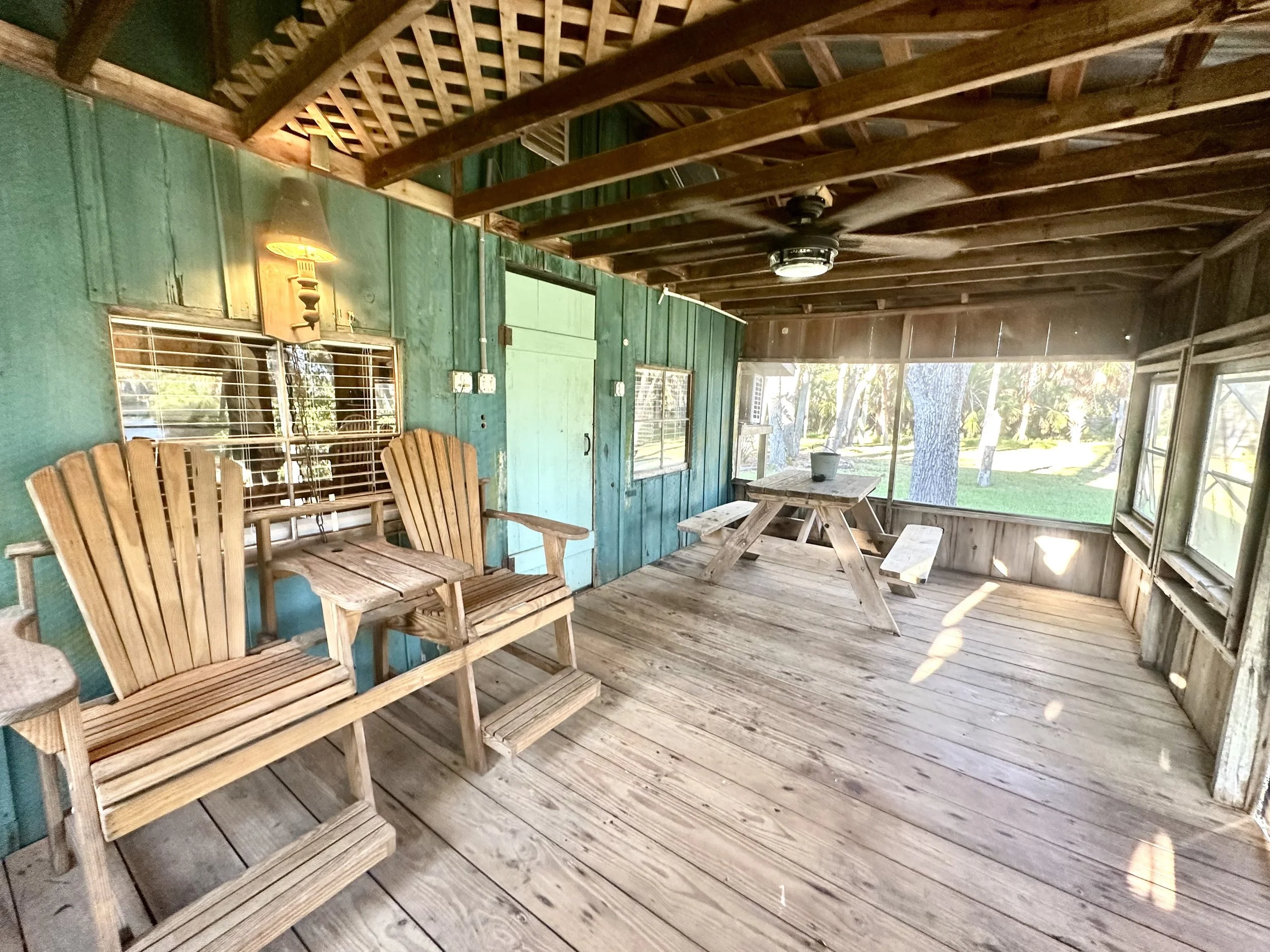 marys fish camp cabin 6.jpg