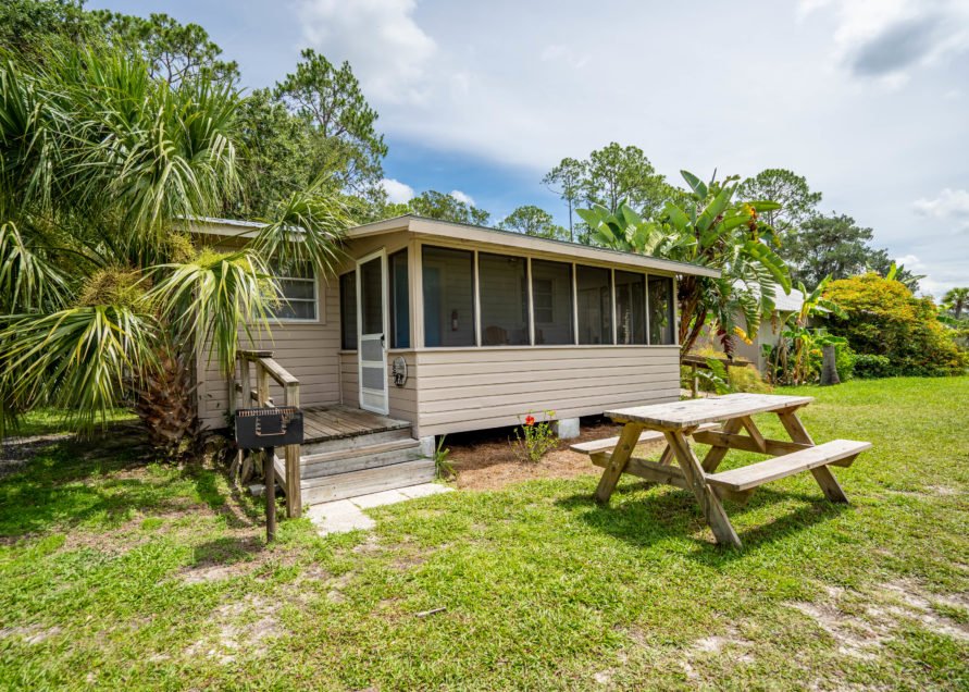 marys fish camp cabin 2.jpg