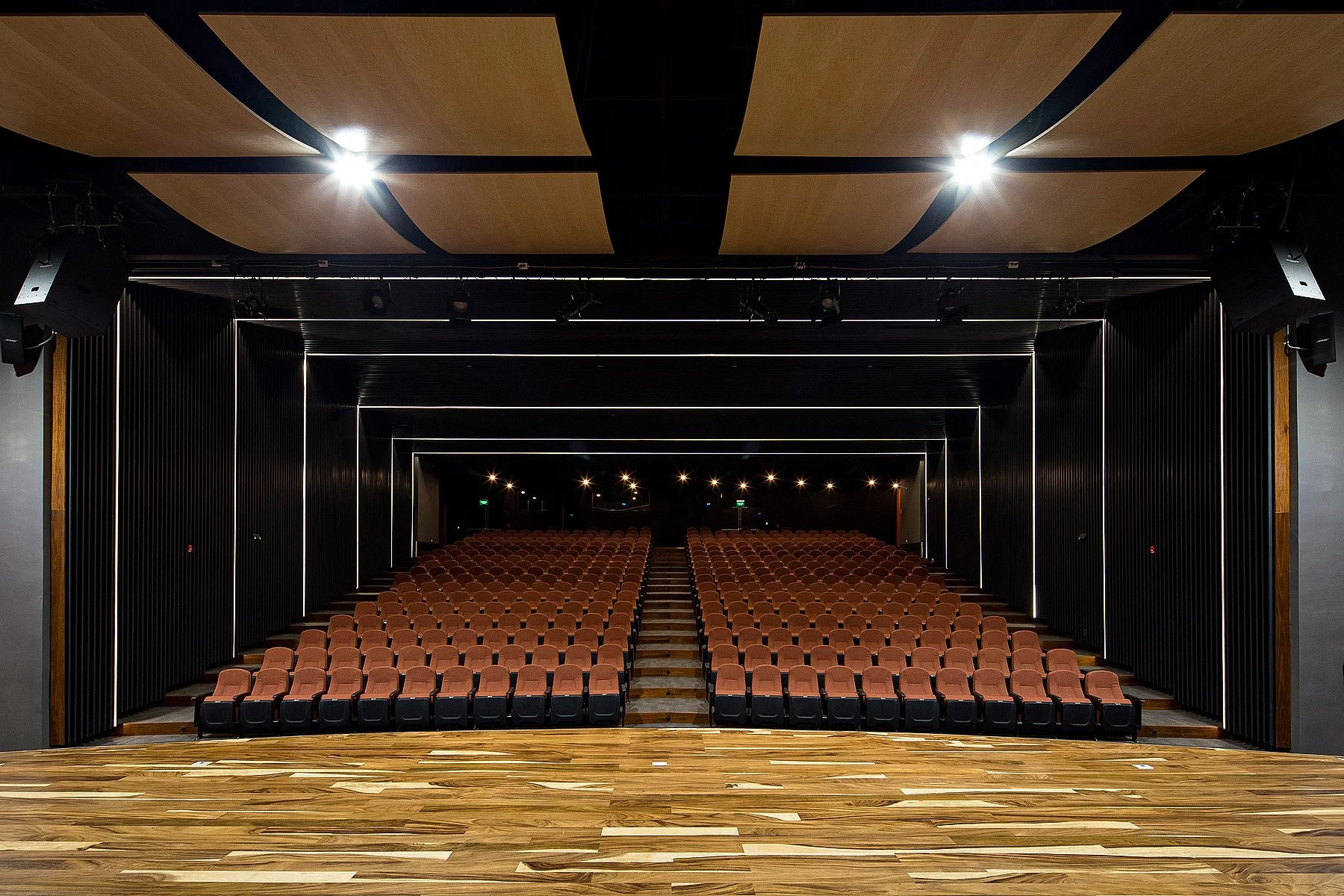 AUDITORIO HUMBOLDT 3.jpg