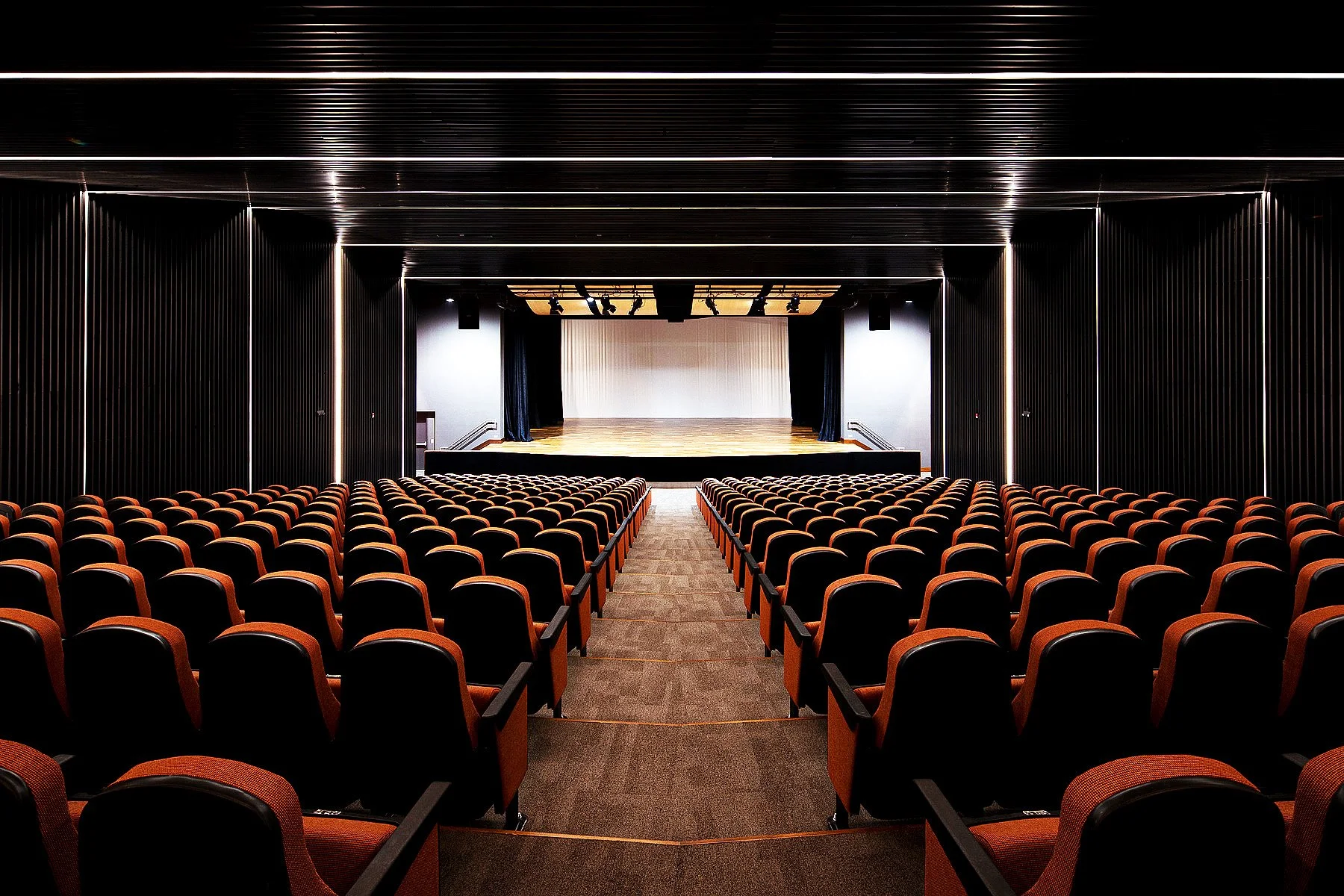 AUDITORIO HUMBOLDT 1.jpg