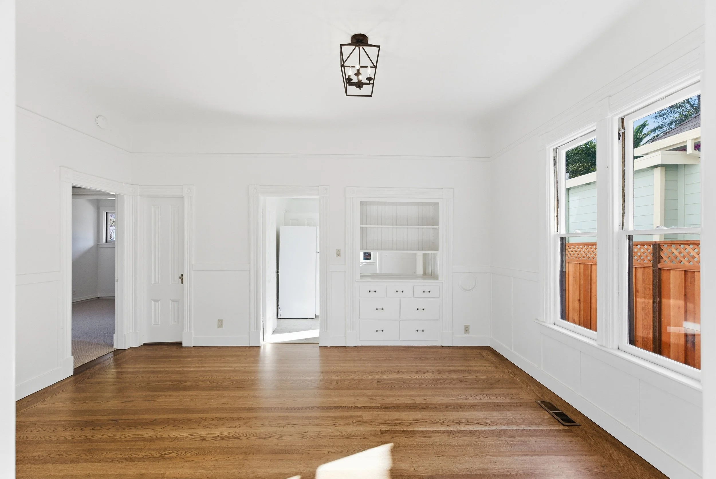 1 3 566Addison_DiningRoom_1.jpg