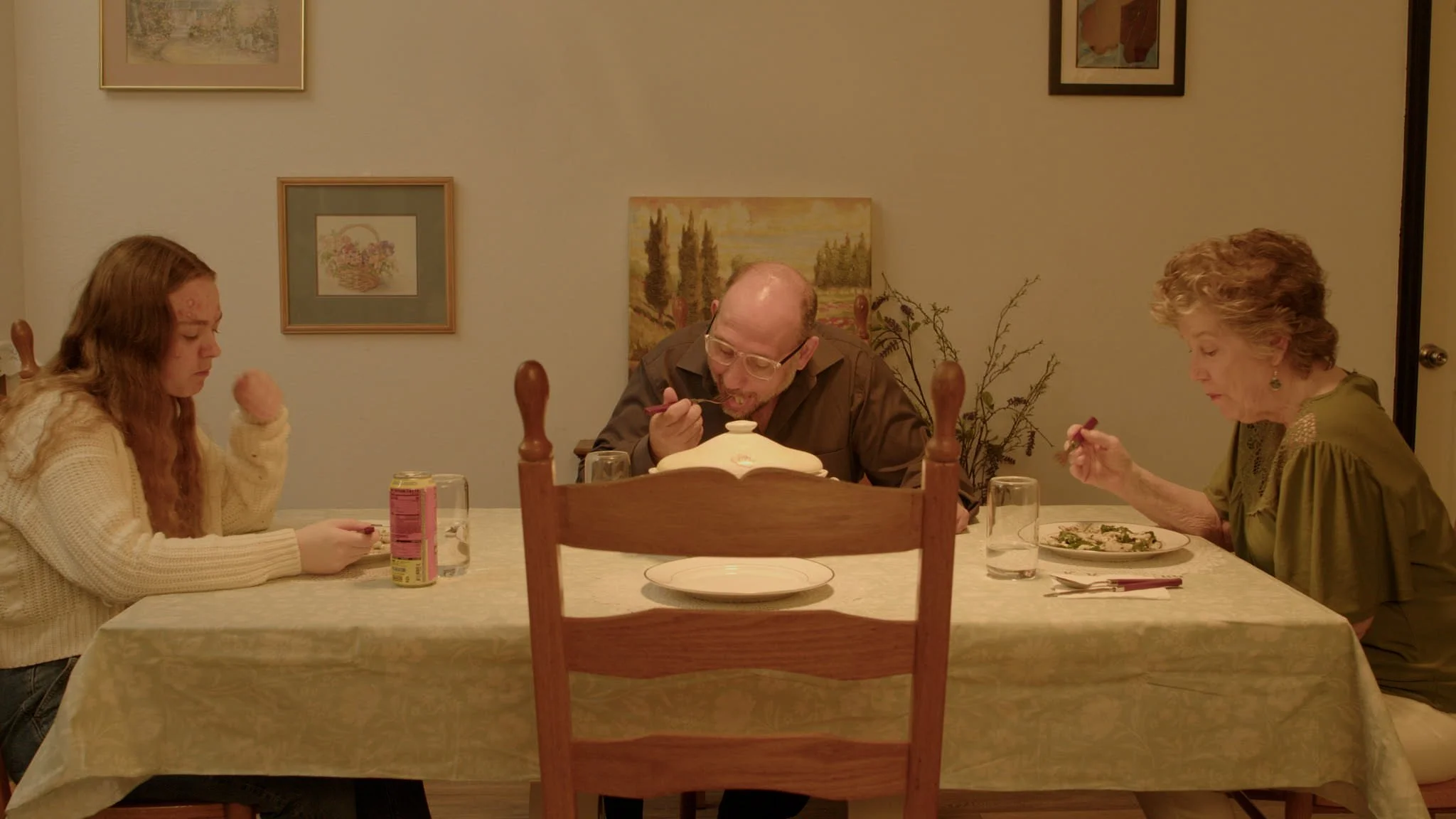 SC 29 dining room 1.jpg