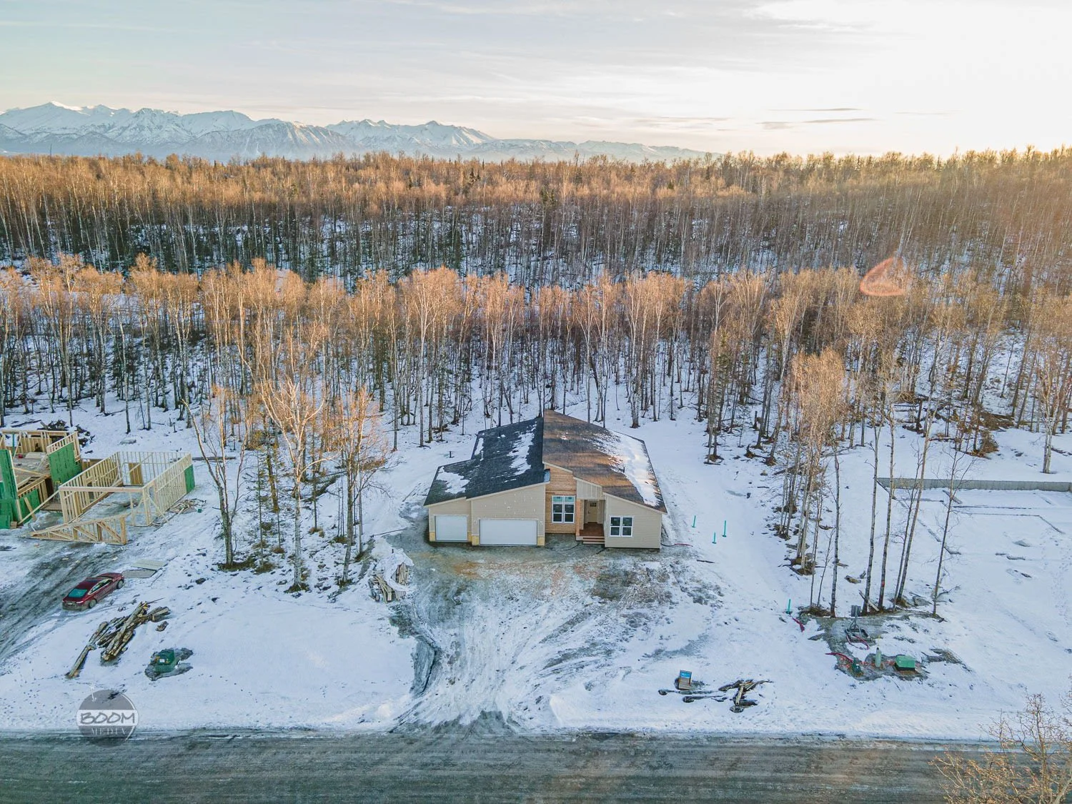 3-web-or-mls-1942 Cashatt Ave-3.jpg