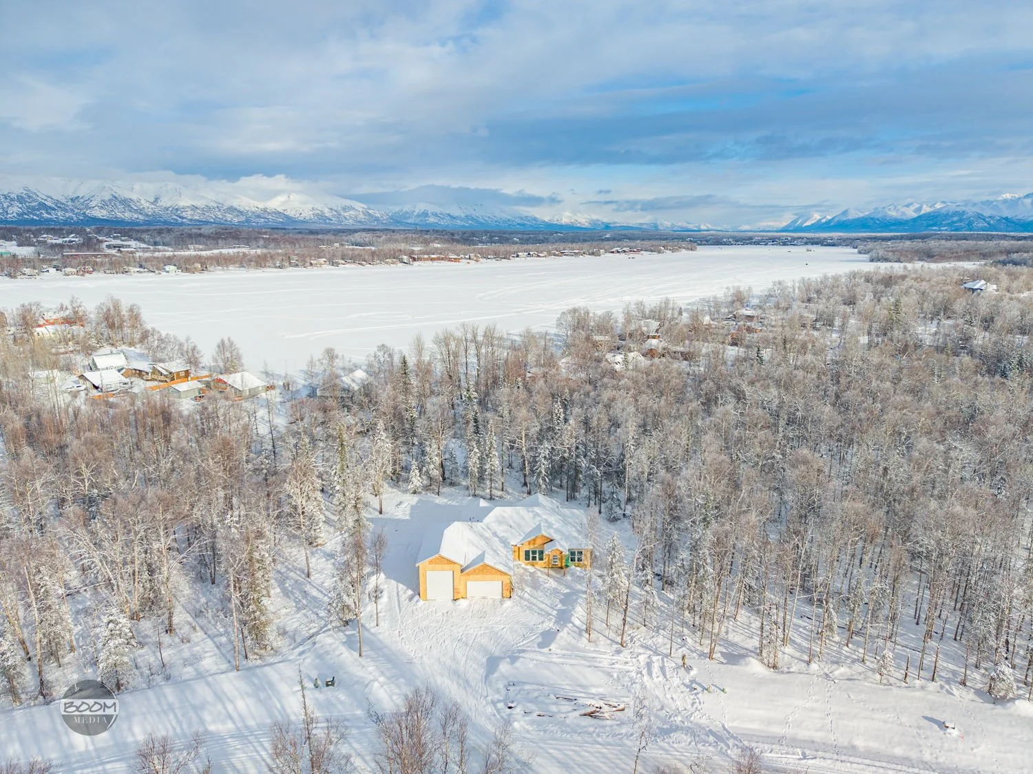 5-web-or-mls-2071 W Cameron Dr-5.jpg