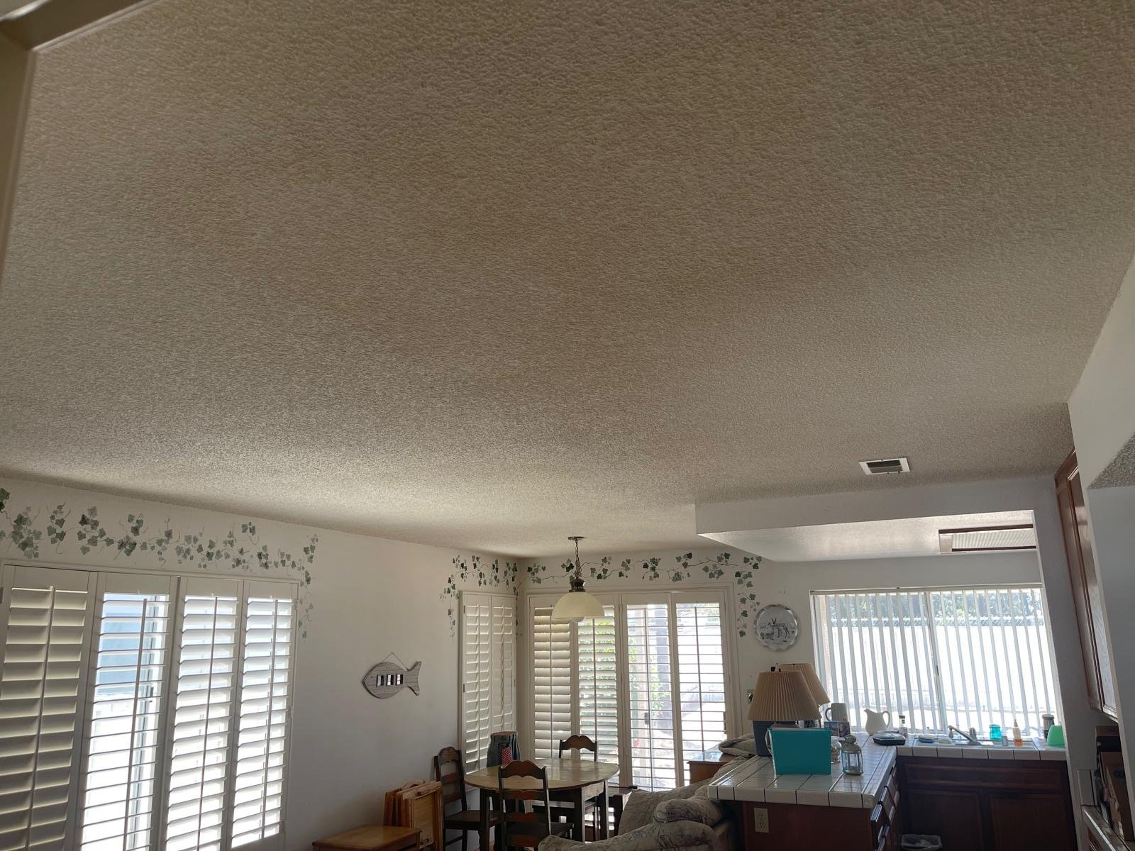 Foto techo terminado con cocina bonito.JPG