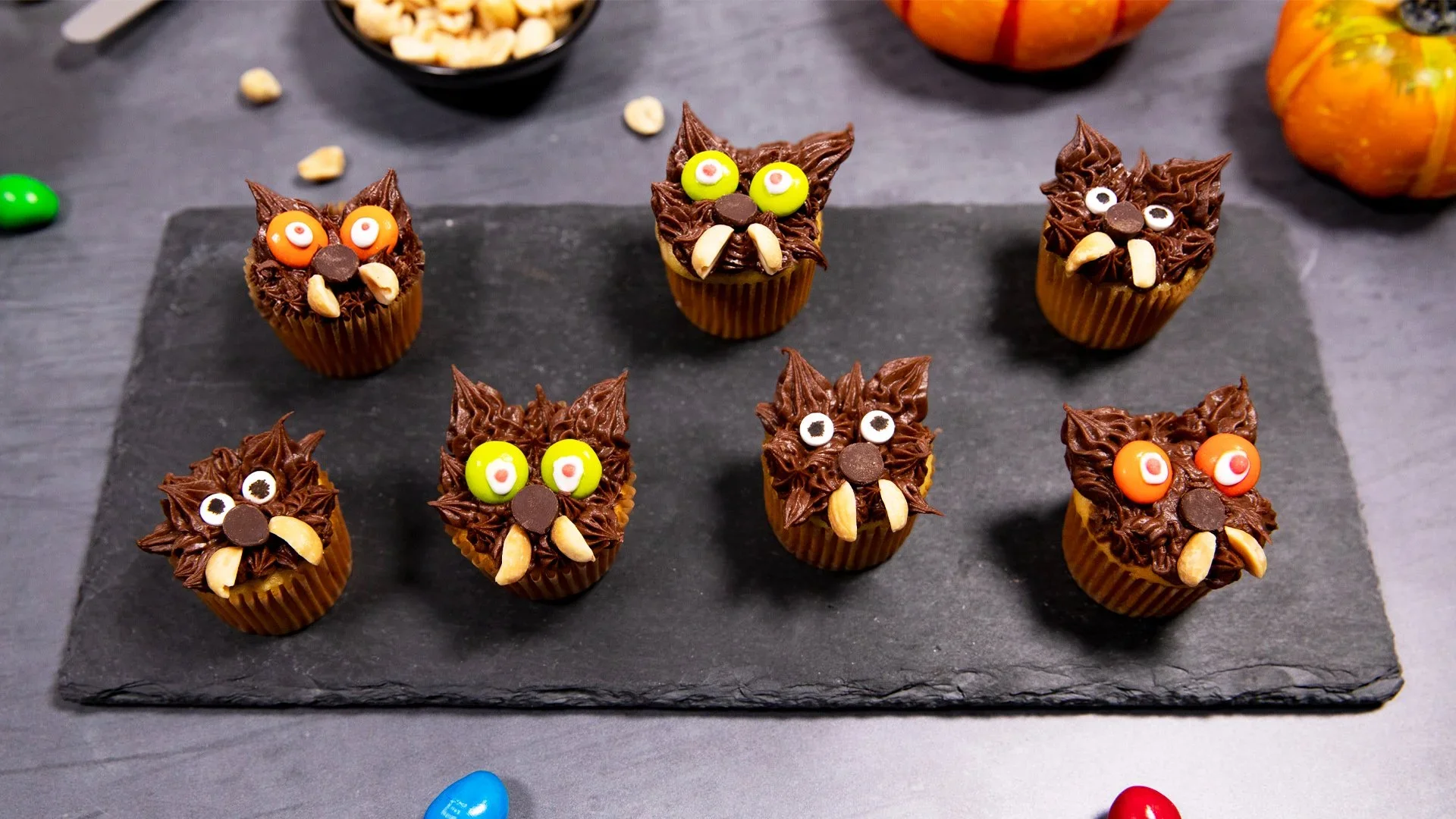 WerewolfCupcakesCloseup1.webp
