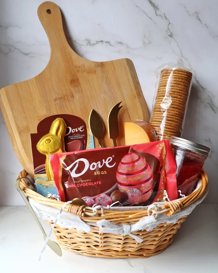 2025-Dove-Charcuterie-Basket-4x5.webp