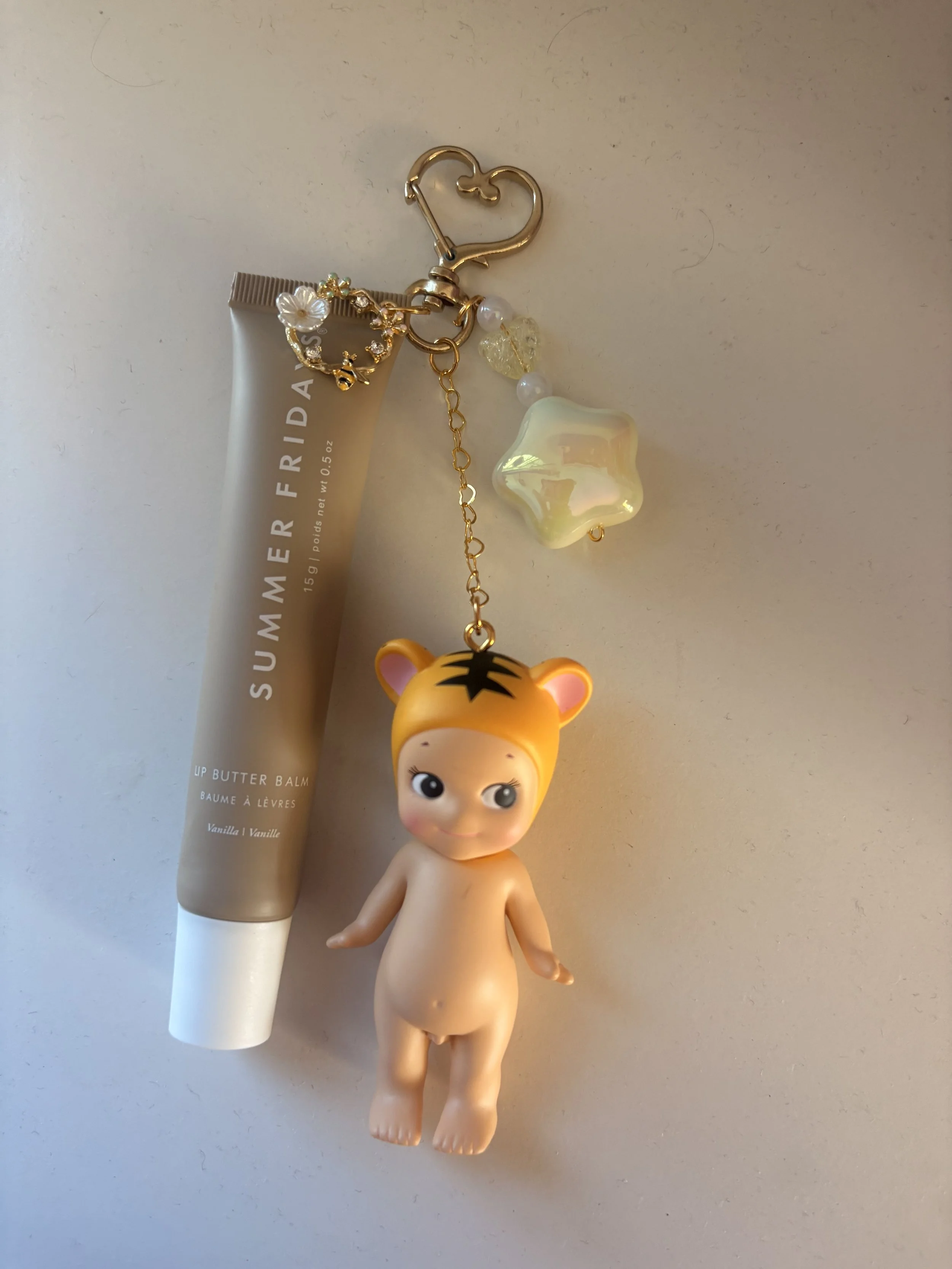 Authentic Sonny Angel w/Lip Balm Charm ⭐✨