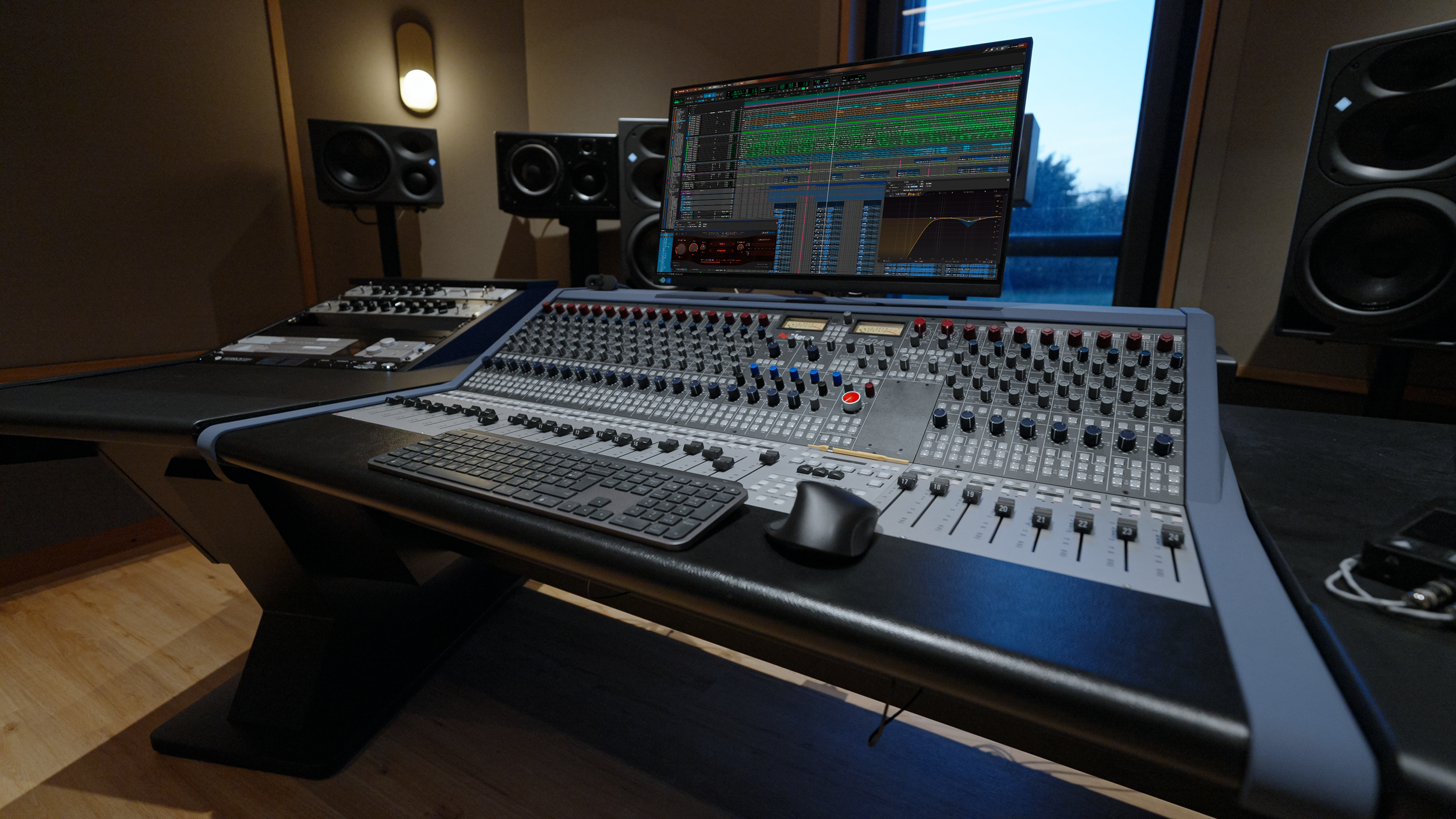Console Neve 8424