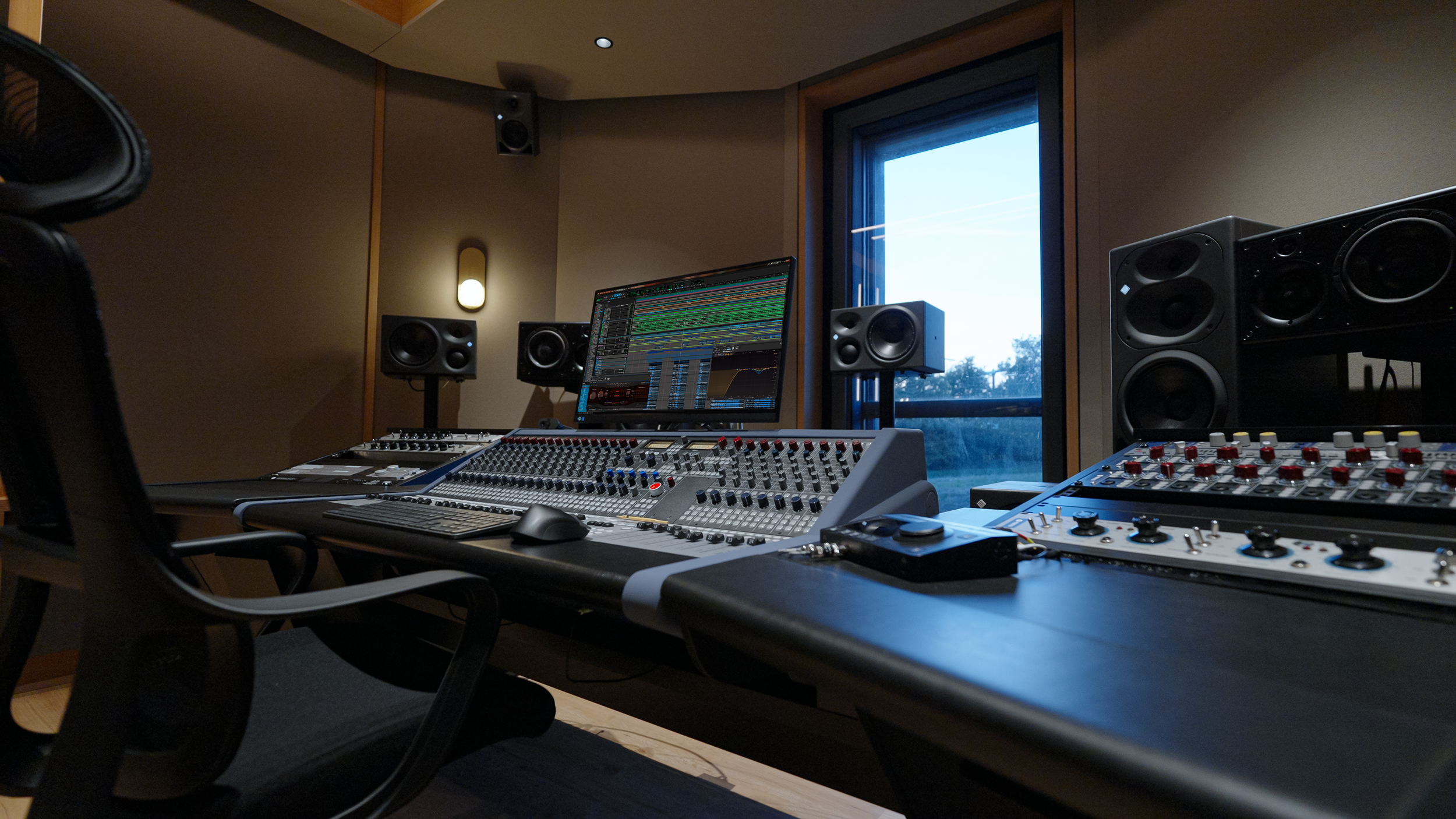 Préampli Neve 1073