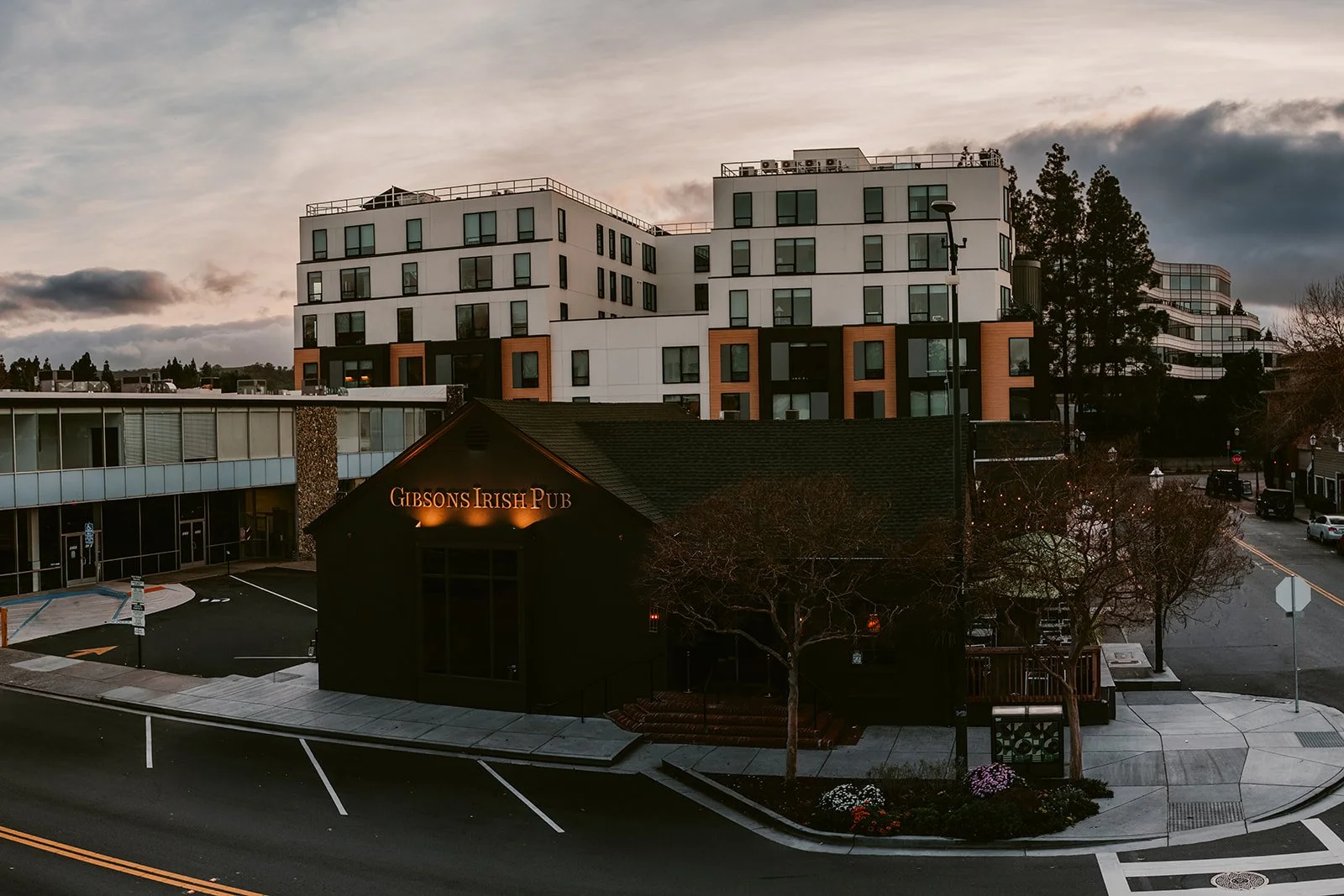 Gibsons Irish Pub Building
