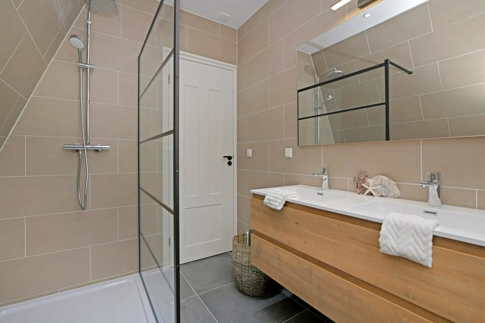 WhatsApp Image 2025-10-27 at 4.52.09 PM (1).jpeg