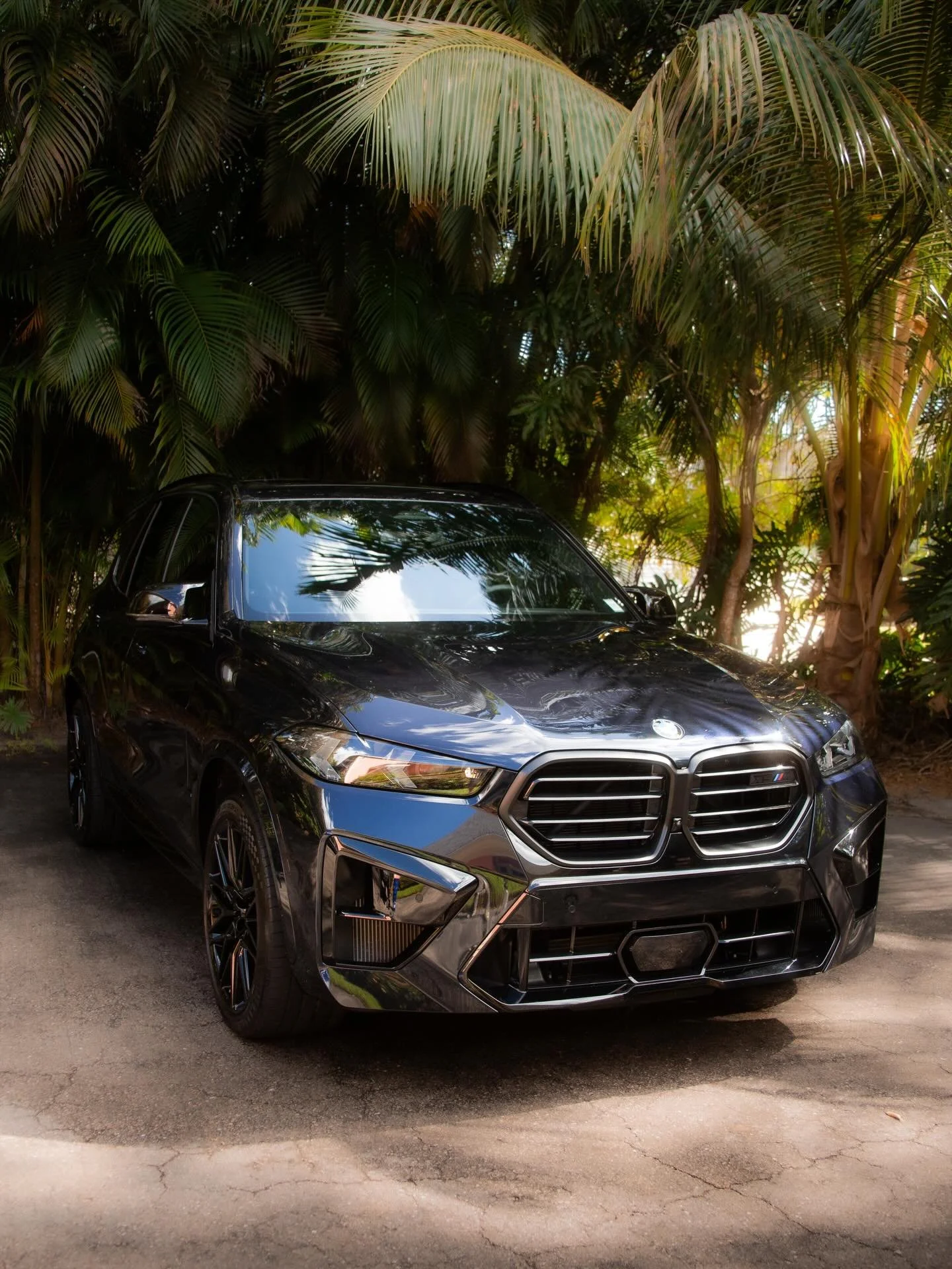 The Seafoam Mobile Detailing experience.

Bringing luxury detailing to Naples Florida, because your car deserves quality care. 

BMW X5M Competition 

Book now at: 
https://www.seafoammobiledetailing.com/schedule
#naplesfl #naplesflorida #mobiledetai