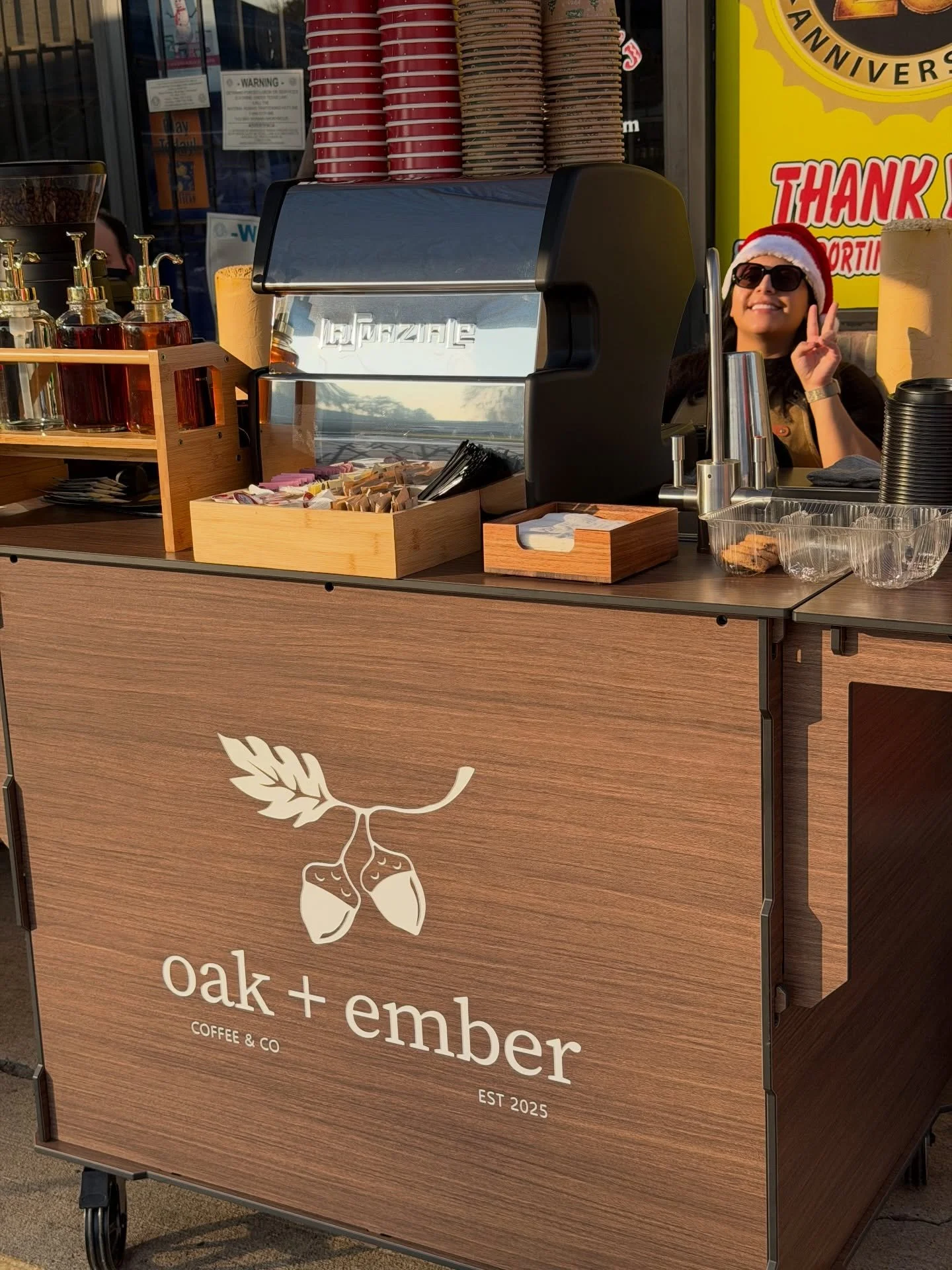 Very sunny and hot Christmas event 🎄🎅🏻

Thanks Ta-Umm for having us!

#coffeecart #houstonpopupshop #houstonmarket #coffeepopup