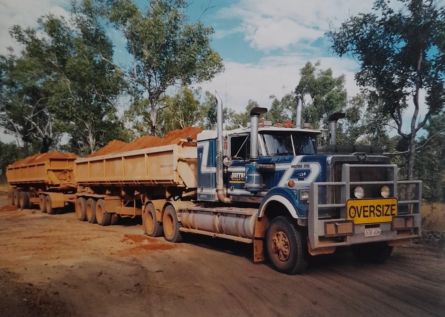 Throwback Thursday 📸

Pretty cool to look back on - thanks Nev for sharing your photos from your time with us in the early days 👌🏼 

-
-
-
-

#throwback #earthmoving #trucks #goodolddays #australia