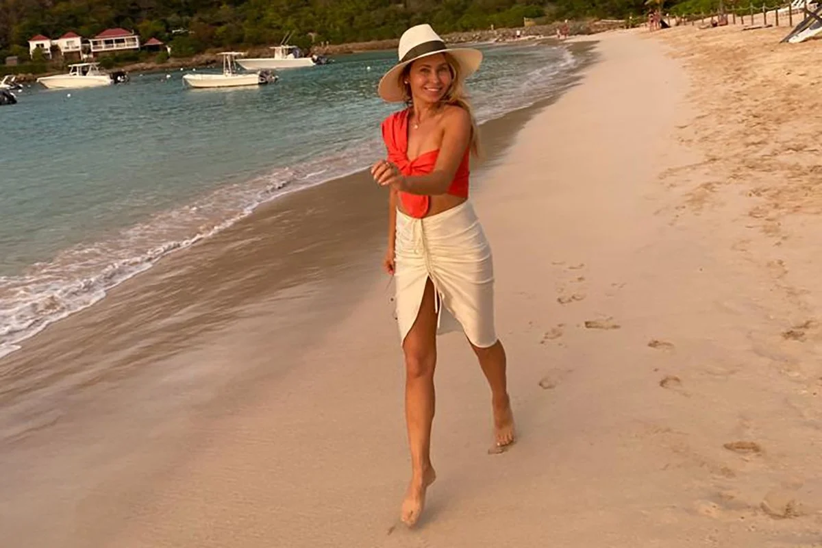 Discover The Benefits of Grounding + Earthing: Walking Barefoot to Connect with Earth's Energy