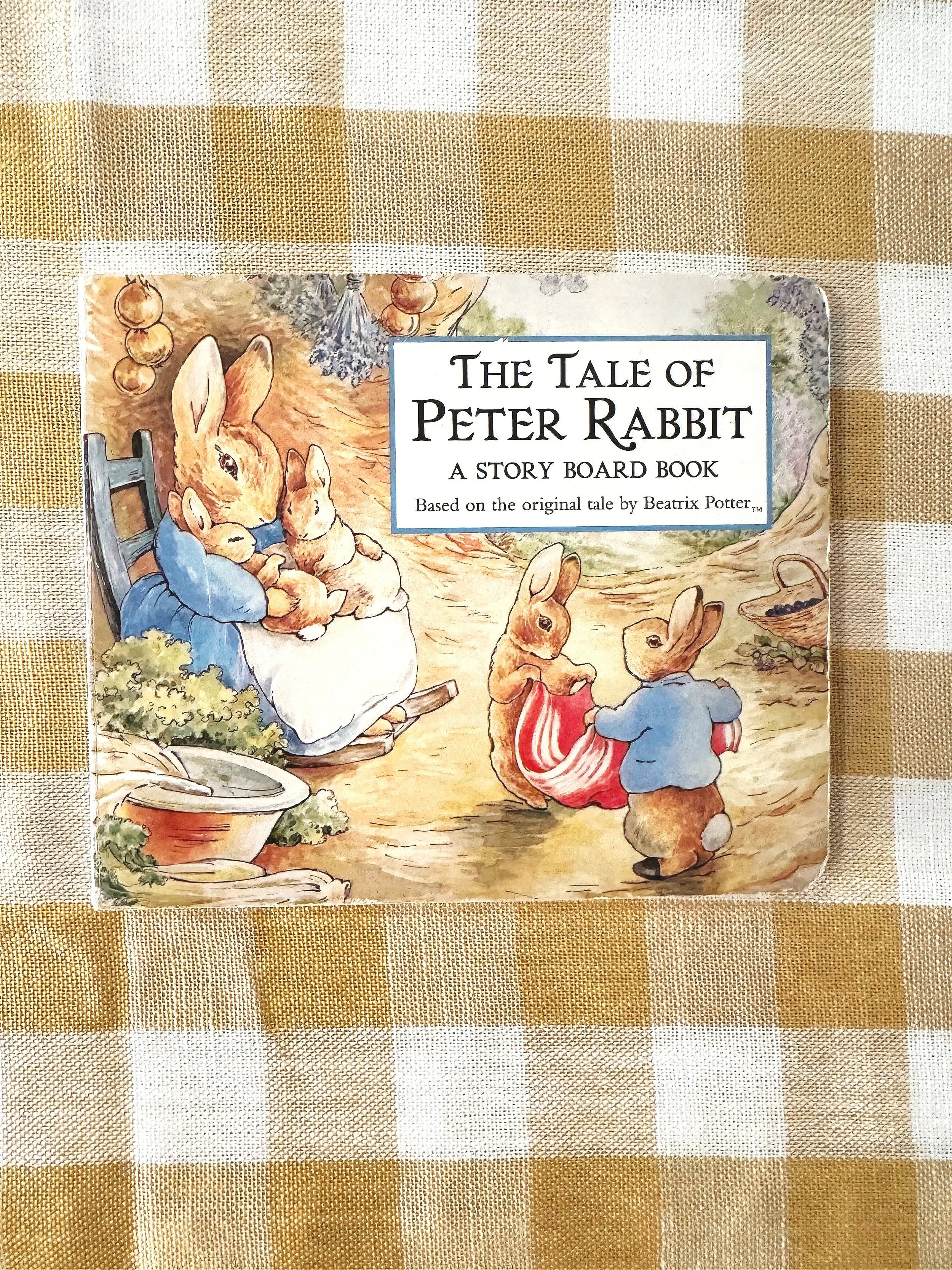 USED - The Tale of Peter Rabbit by Beatrix Potter (Very Good)