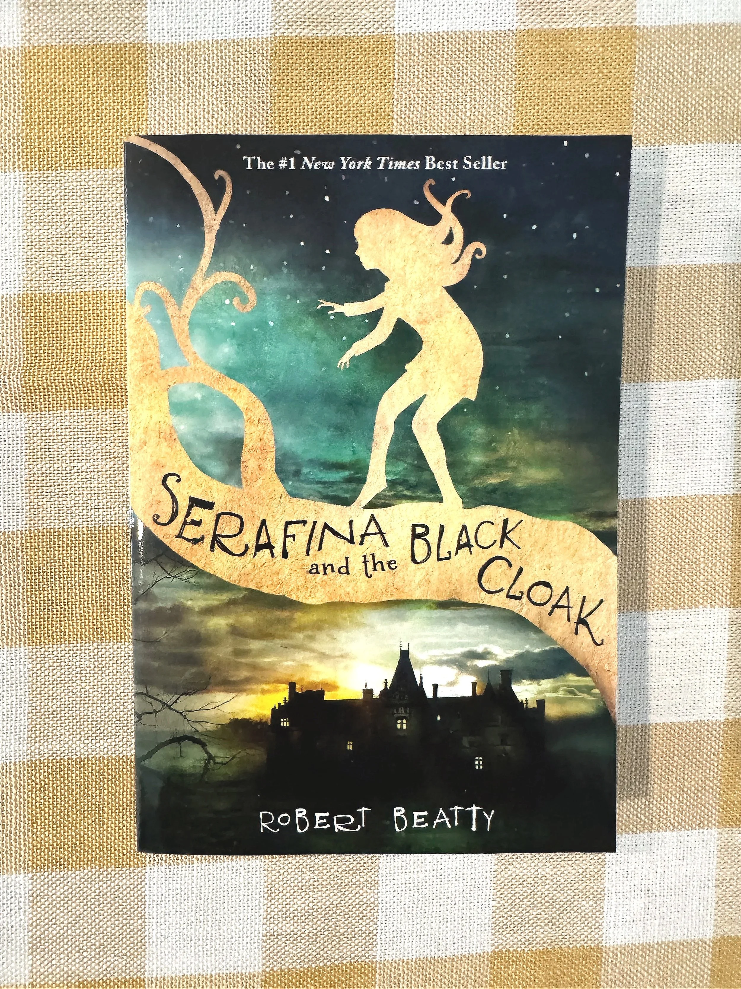 Serafina and the Black Coat by Robert Beatty