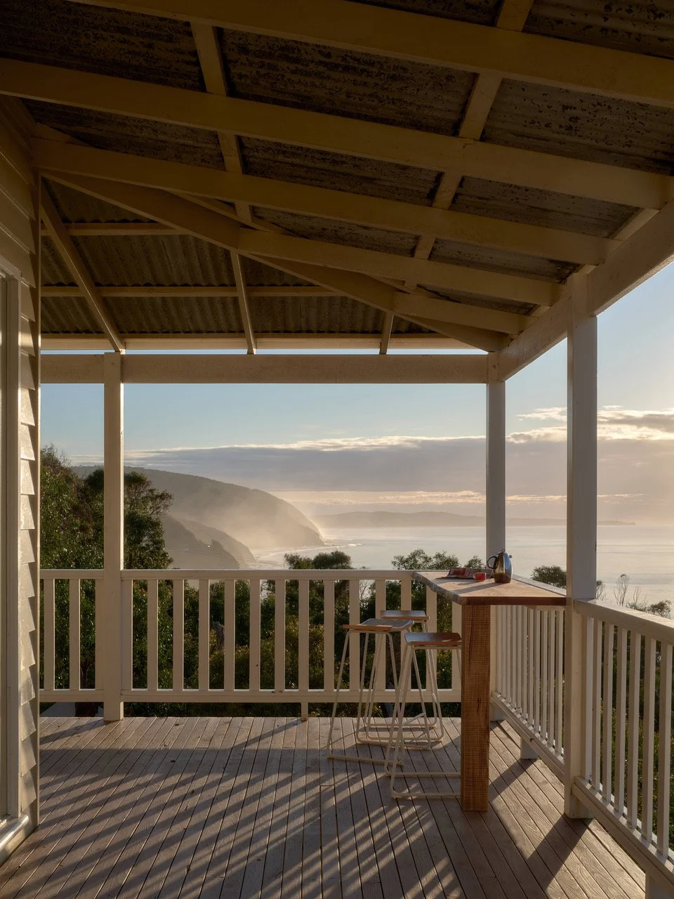 graham_alderton_photography_artist_beach_house_lorne_027.jpeg