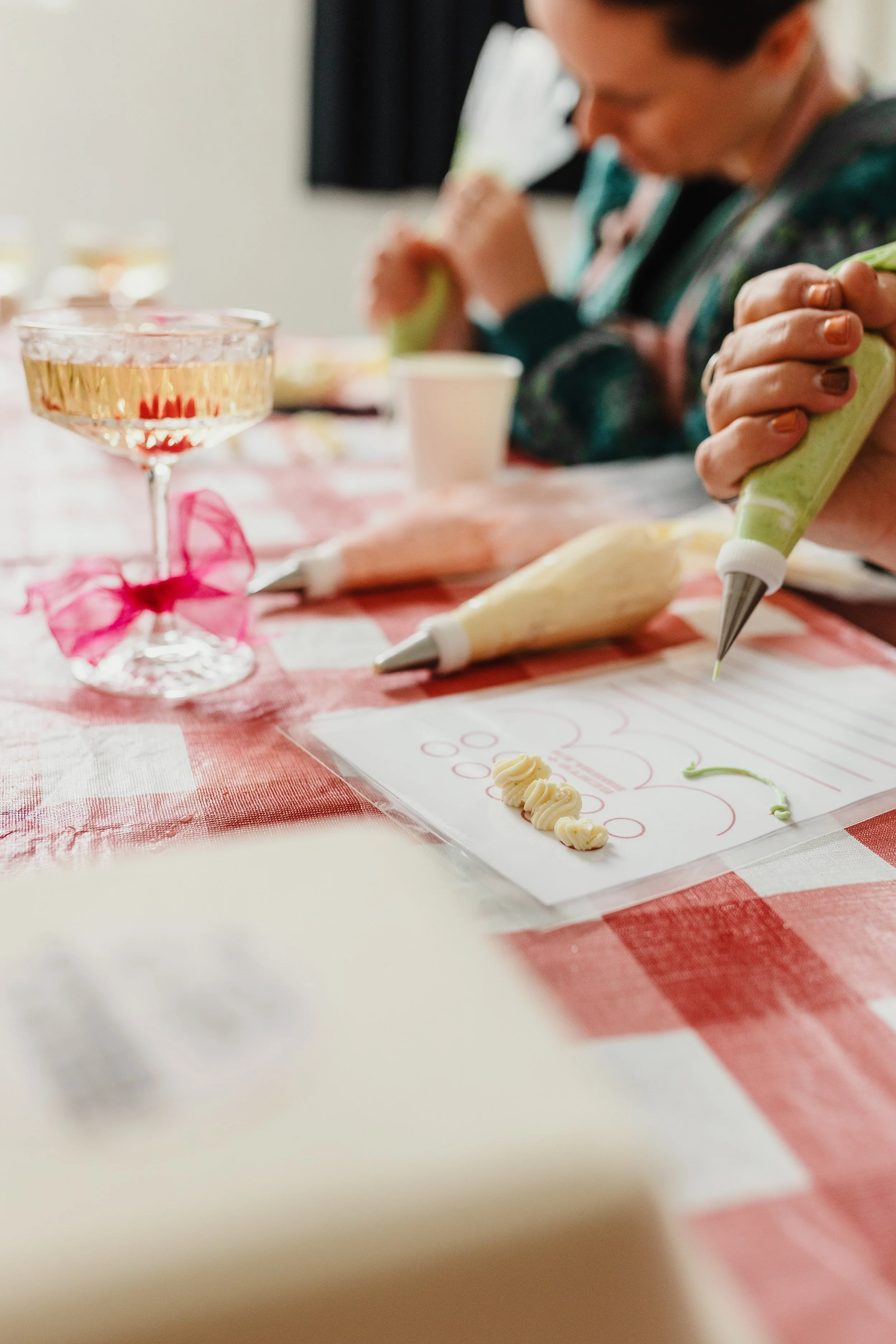 cake and sip class Melbourne