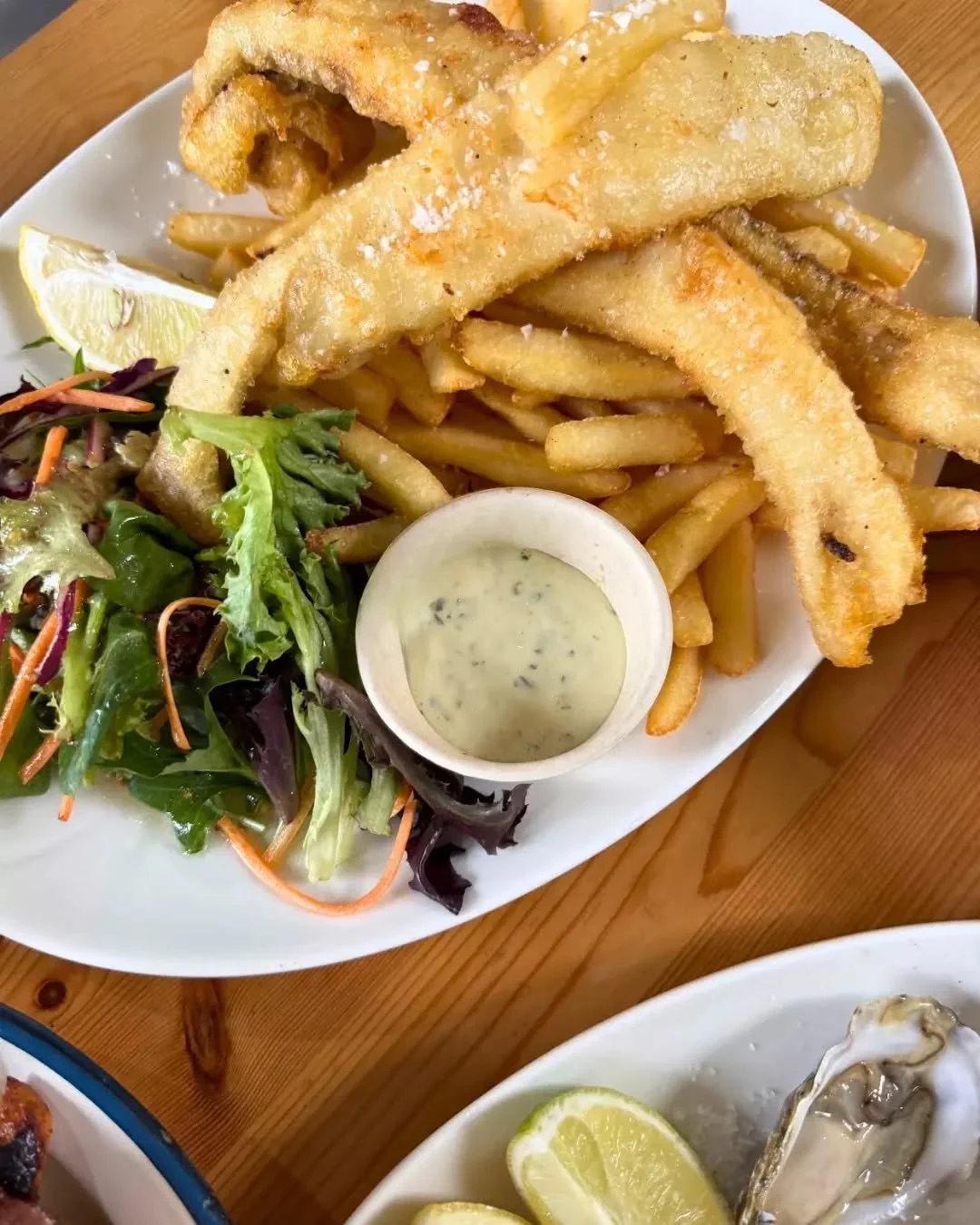 Wednesdays are for $20 Fish and Chips!

Grab the crew and head to the clifftop for a mid-week feed that hits the spot every time. There is no better way to break up the week than lunch on the lawn.

See you from 11am, kitchen firing from midday.