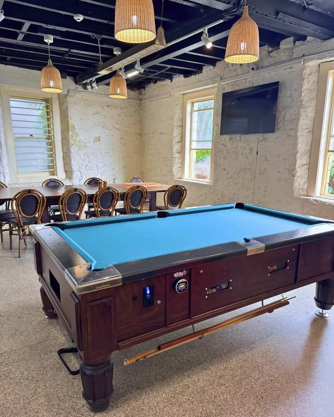 We have the perfect sanctuary from the drizzle inside our heritage walls. Grab a cue, challenge your mates to a game of pool, and let the weather do its thing outside while you stay dry with something comforting from the kitchen inside.

Whether you&