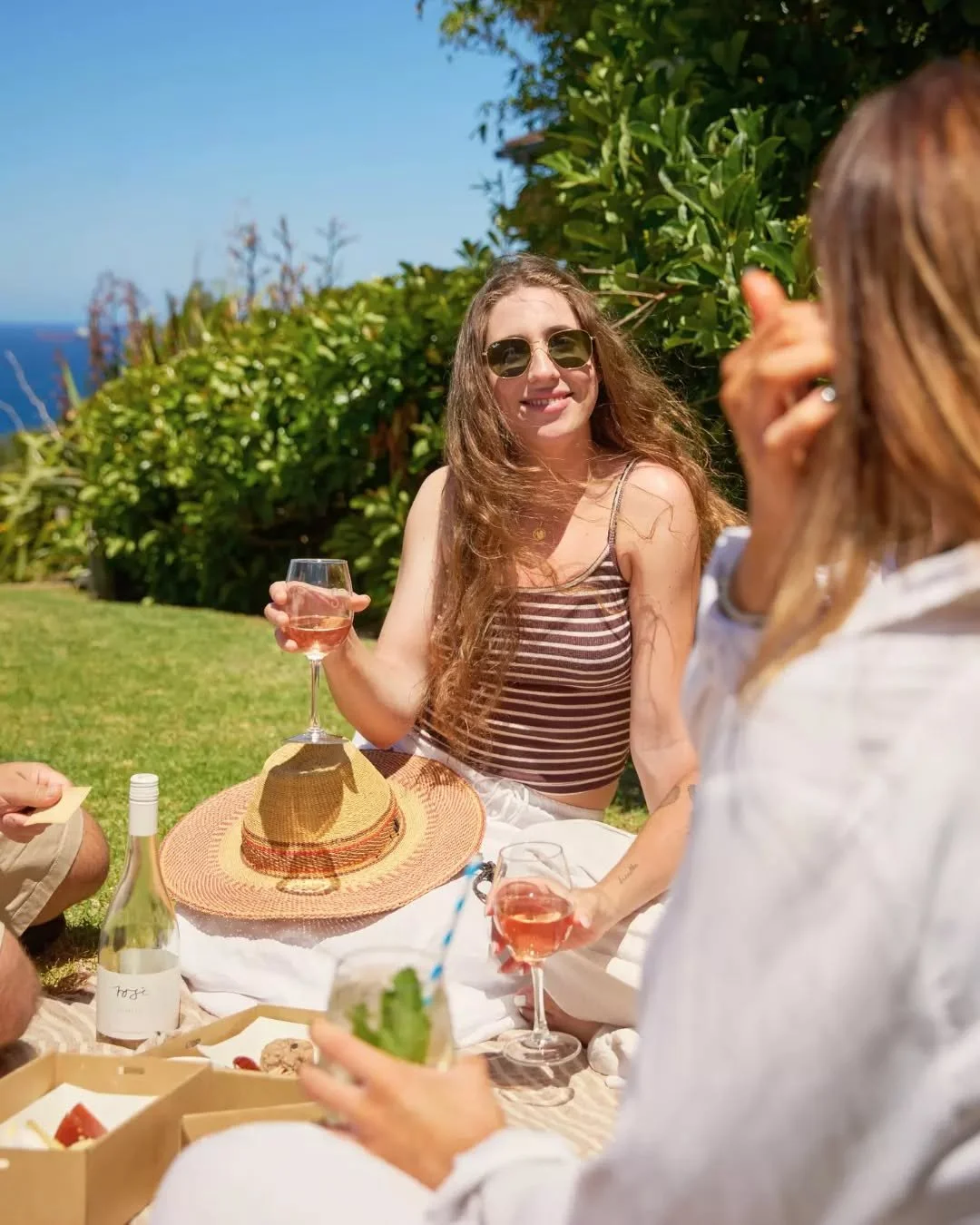 The best way to wrap up the week is with a cold drink over the ocean. Whether you&rsquo;re settling in for an early mark or joining us for the sunset, we&rsquo;ve got the vibes sorted.

Grab a spot on the grass or a seat at the bar and let the weeken