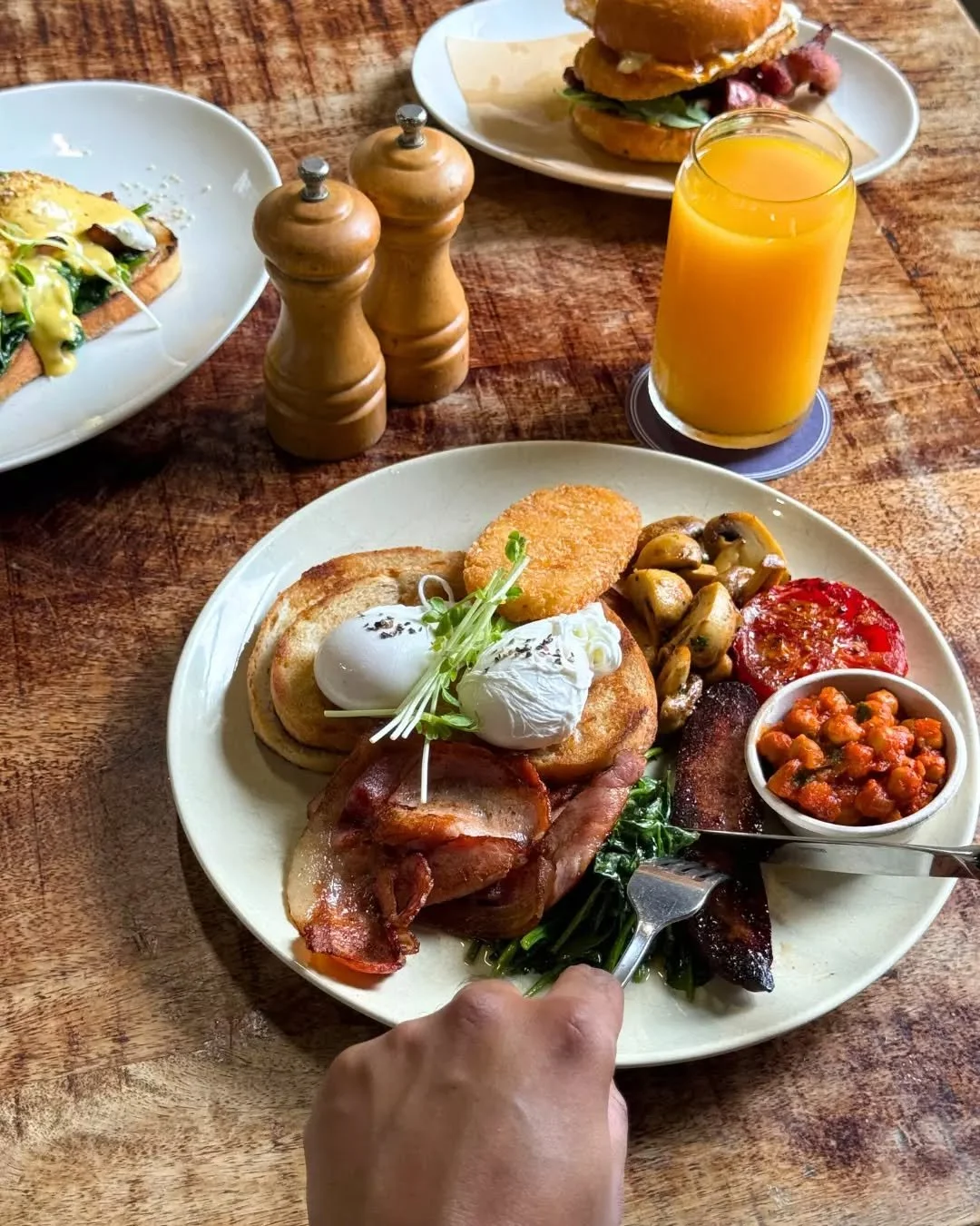 Join us for breakfast from 8am-10:45am, Thursday-Sunday 🍳