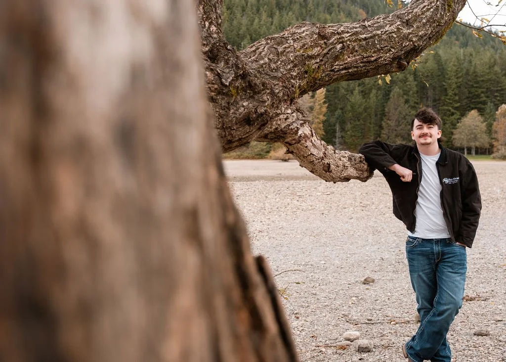 Jessica Broadhead Photography Portraits Wedding and Engagement Family Tacoma Seattle Puyallup Bonney Lake Wedding Photographer Senior Photo