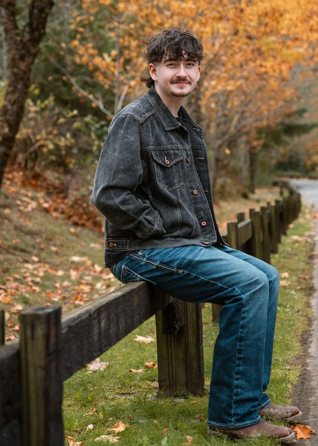 Jessica Broadhead Photography Portraits Wedding and Engagement Family Tacoma Seattle Puyallup Bonney Lake Wedding Photographer Senior Photo