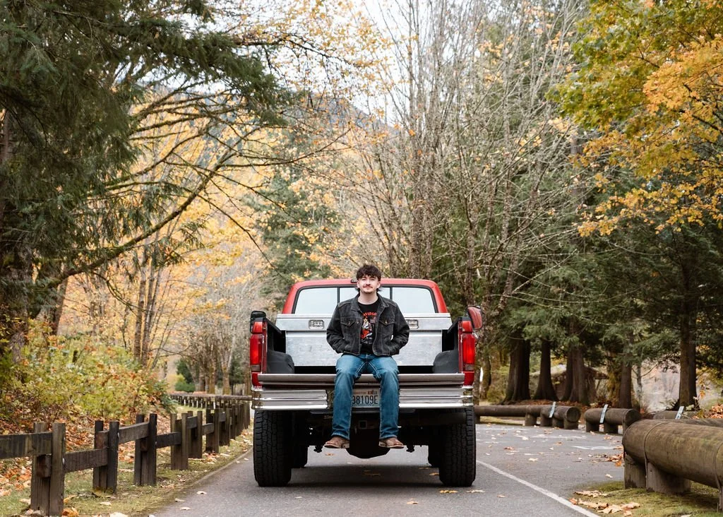 Jessica Broadhead Photography Portraits Wedding and Engagement Family Tacoma Seattle Puyallup Bonney Lake Wedding Photographer Senior Photo