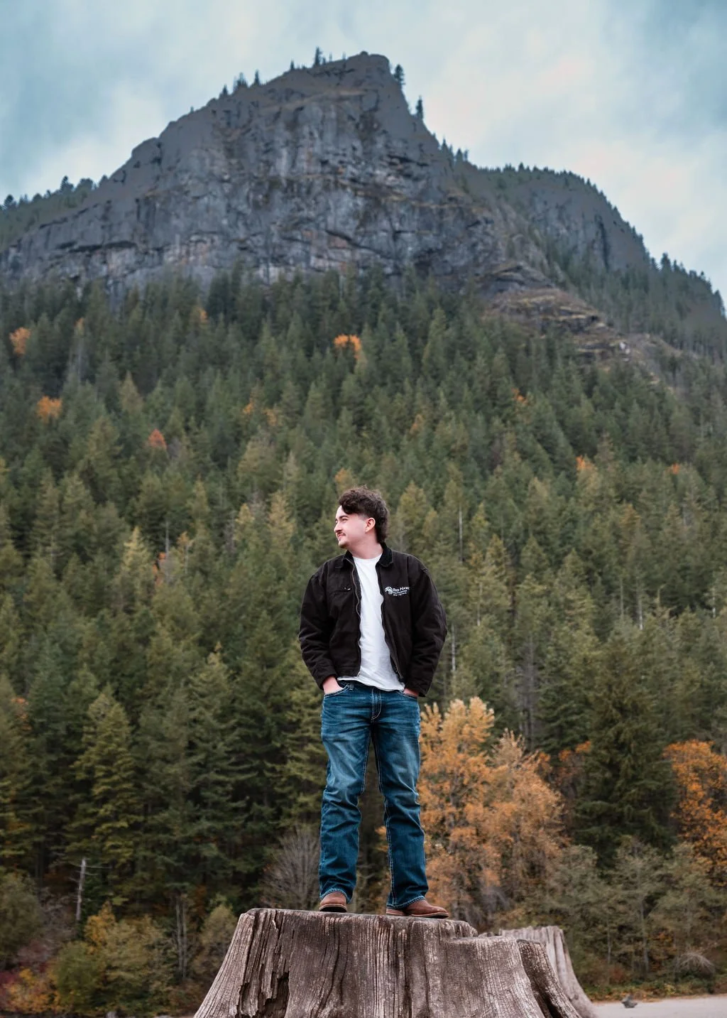 Jessica Broadhead Photography Portraits Wedding and Engagement Family Tacoma Seattle Puyallup Bonney Lake Wedding Photographer Senior Photo