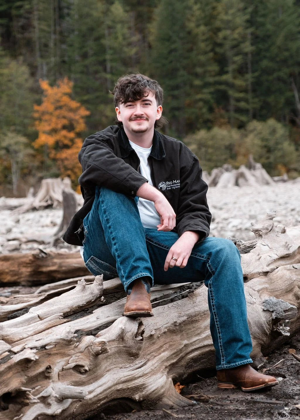 Jessica Broadhead Photography Portraits Wedding and Engagement Family Tacoma Seattle Puyallup Bonney Lake Wedding Photographer Senior Photo