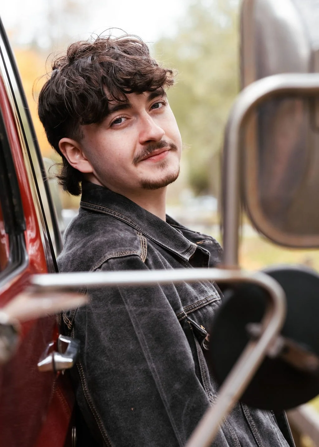 Jessica Broadhead Photography Portraits Wedding and Engagement Family Tacoma Seattle Puyallup Bonney Lake Wedding Photographer Senior Photo