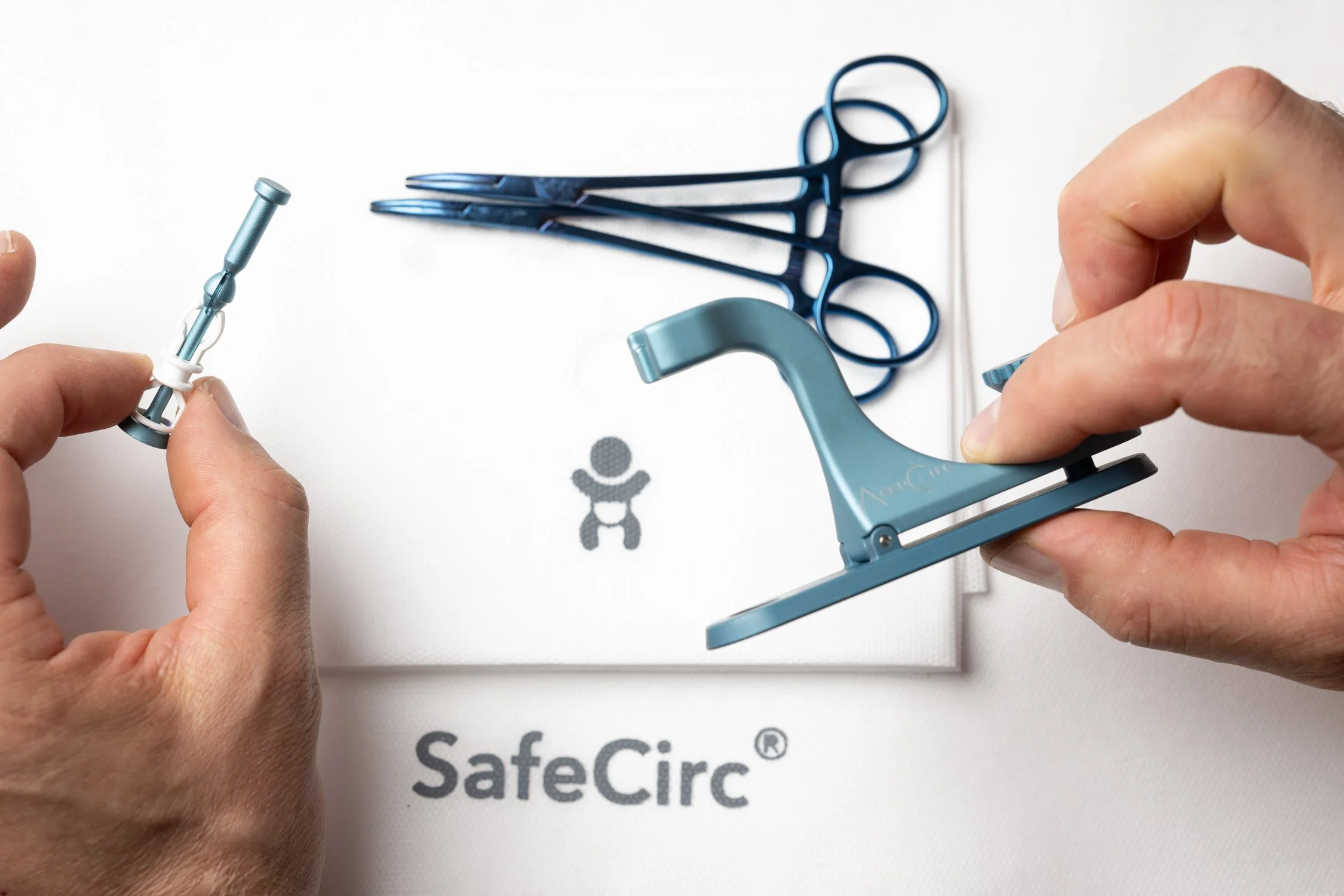 SafeCirc's minimally invasive AccuCirc device