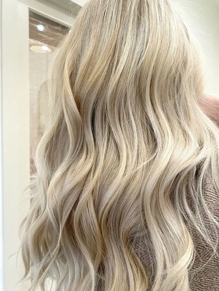 Podium Hair Blonde Specialists buttercream blonde