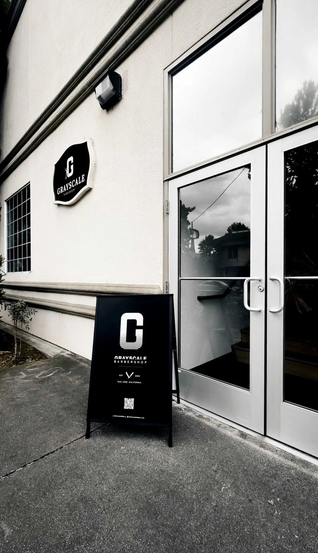 Exterior of Grayscale Barbers SJ at 1420 S Winchester Blvd San Jose CA 95128 near Santana Row