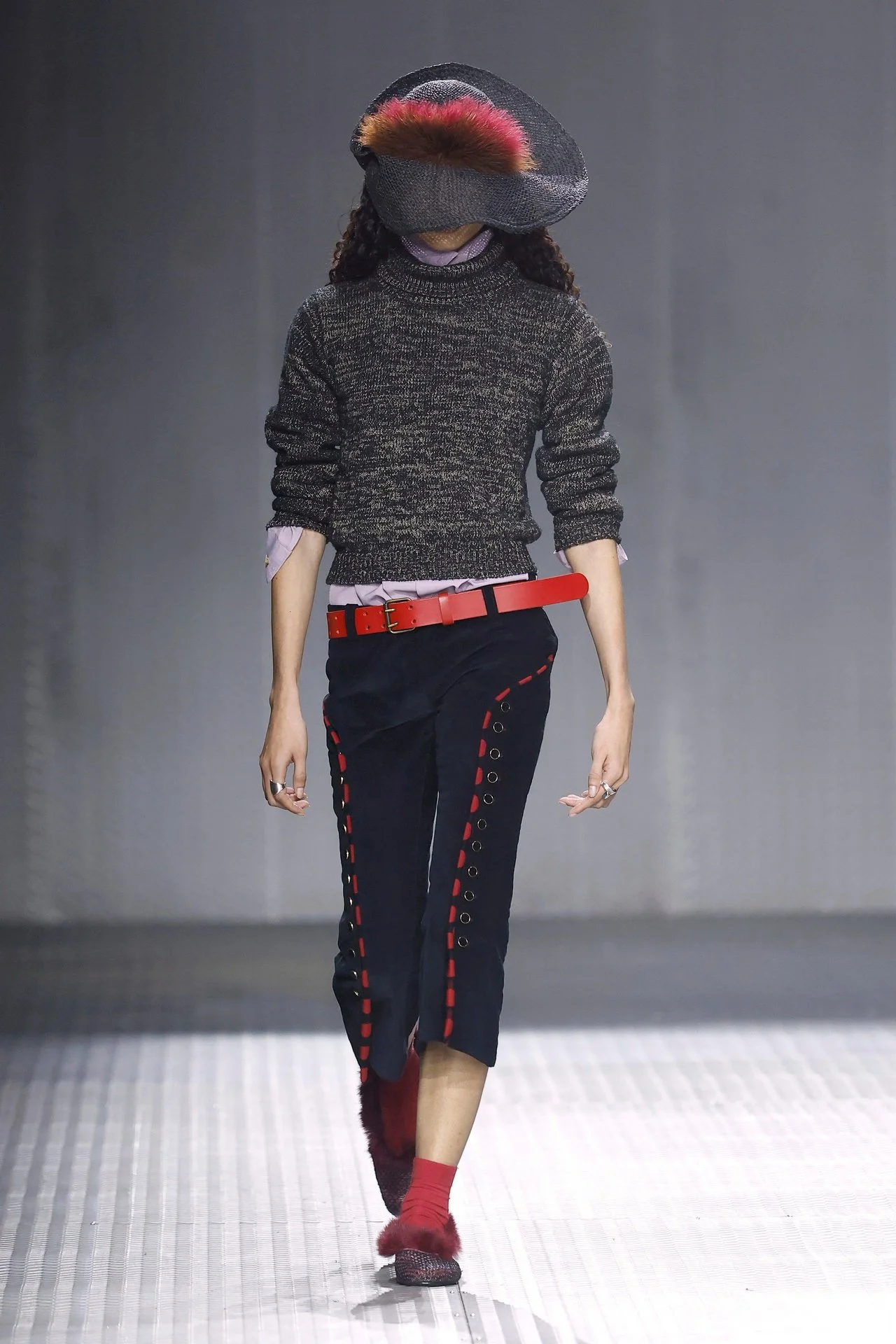LOOK1.jpg