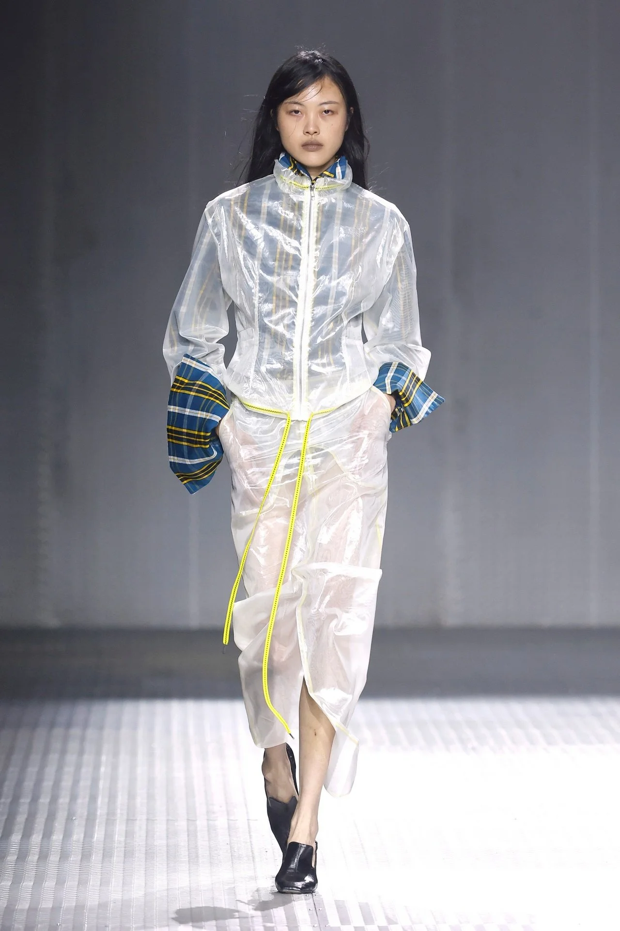 LOOK7.jpg