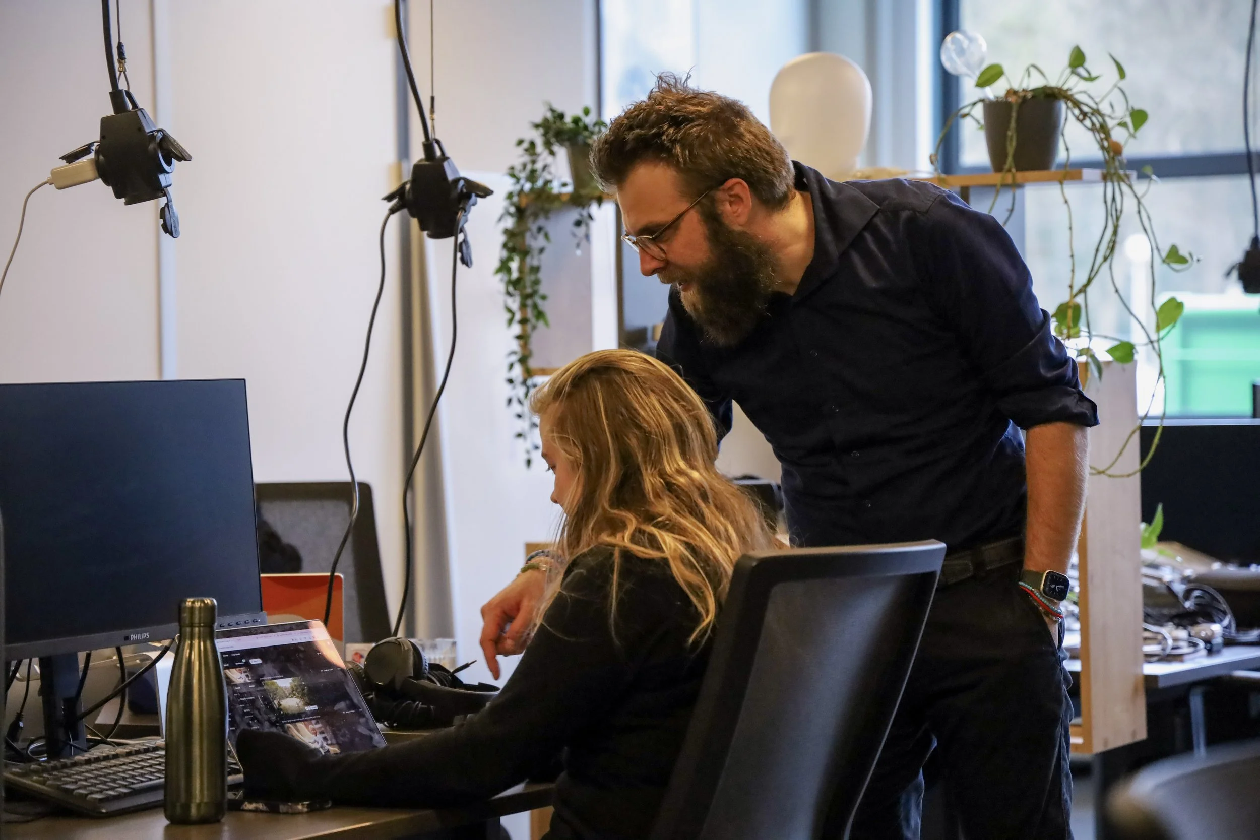 OASIS AI Hackathon2.jpg