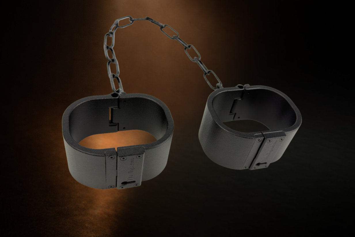 Skulpturales Designobjekt aus Metall mit Kette, reduziert und ruhig inszeniert vor dunklem Hintergrund – THE BOND von 7FEELINGS.