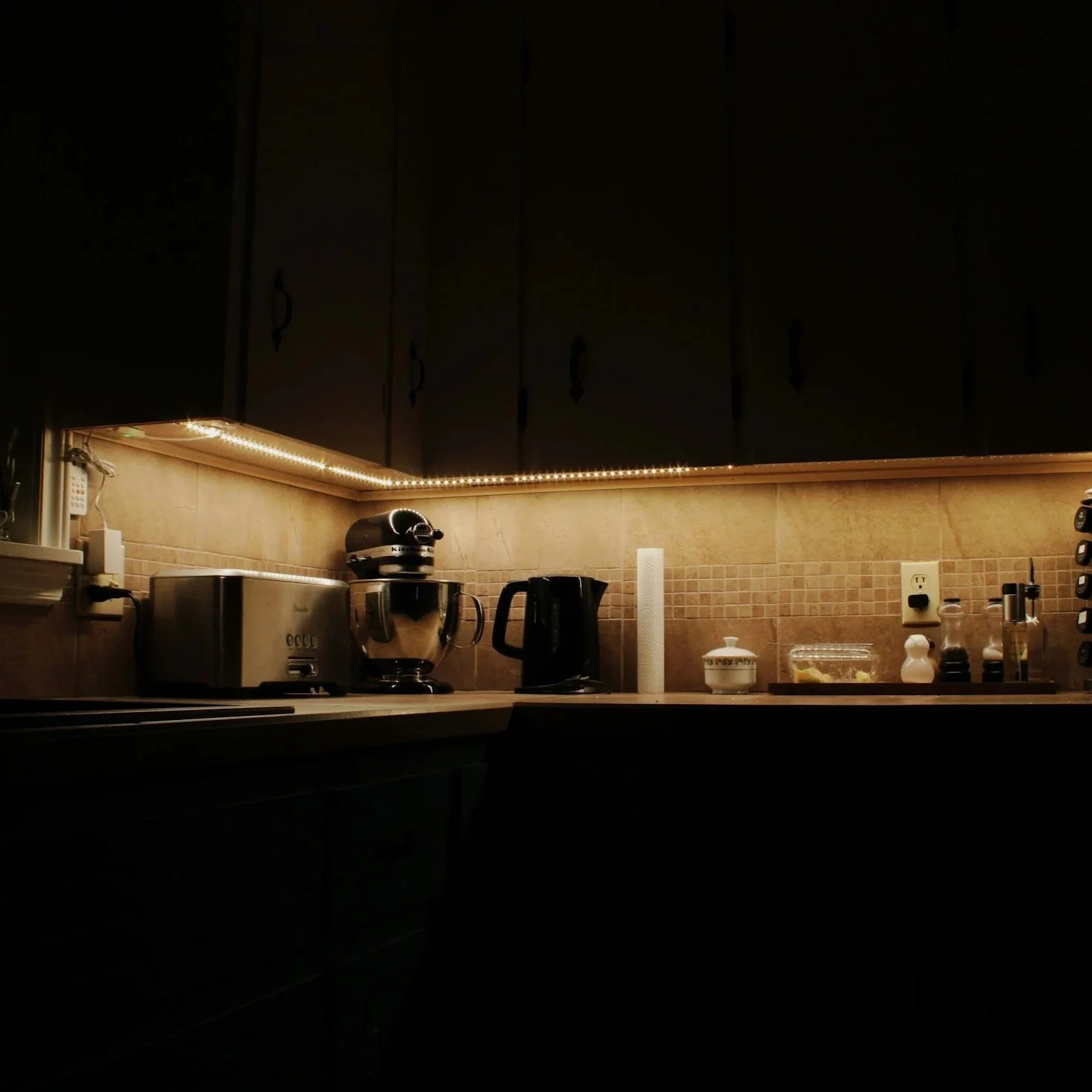 Lighting the Way: How Professional Design Transforms Every Room's Mood and Efficiency