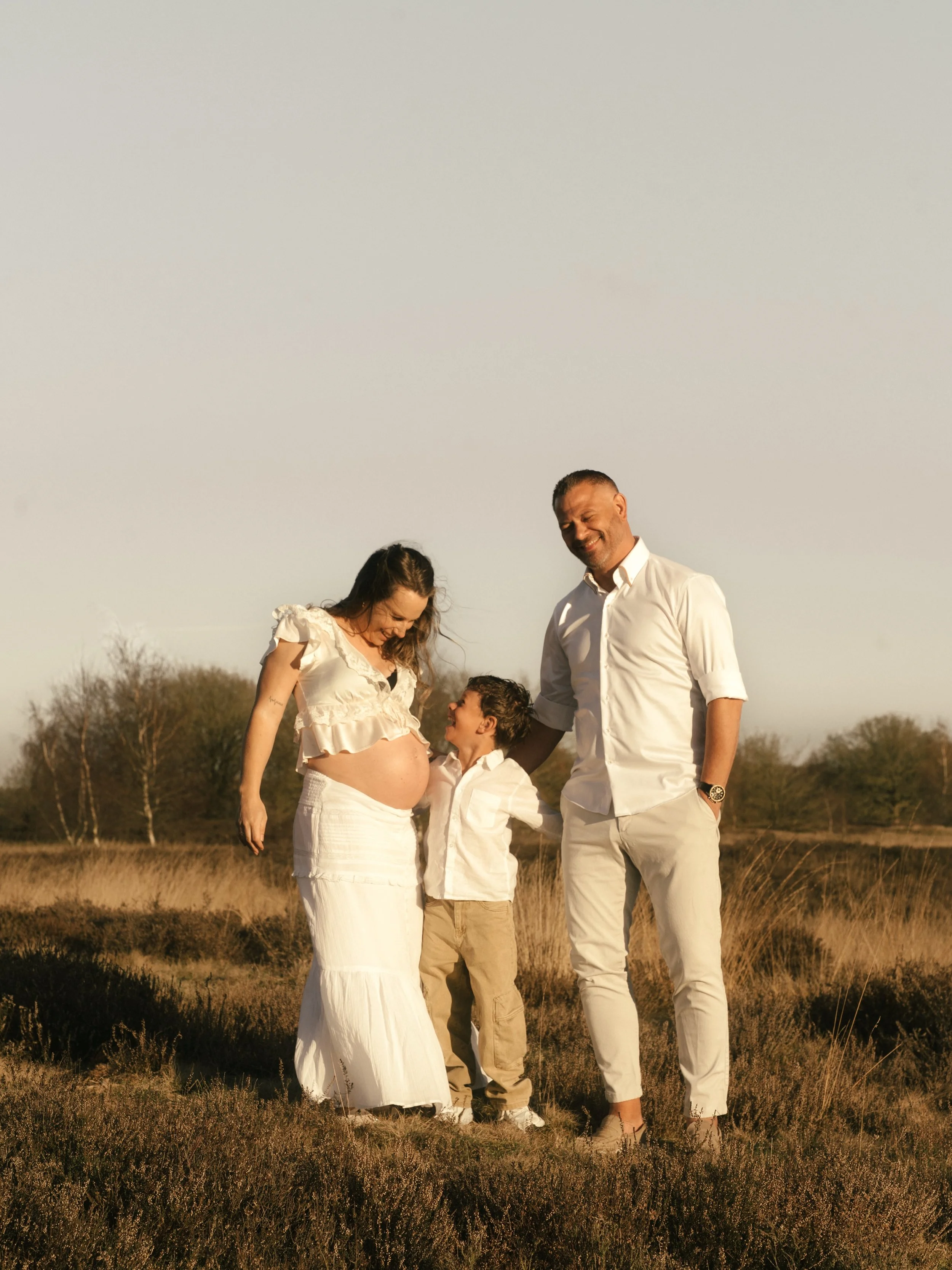 Sommige foto&rsquo;s hebben niet veel woorden nodig 🤍

Een zwangerschap verandert veel, maar juist de kleine momenten samen maken deze periode zo bijzonder. Een fase die voorbijgaat, maar die het waard is om vast te leggen.

✨ #zwanger #zwangerschap