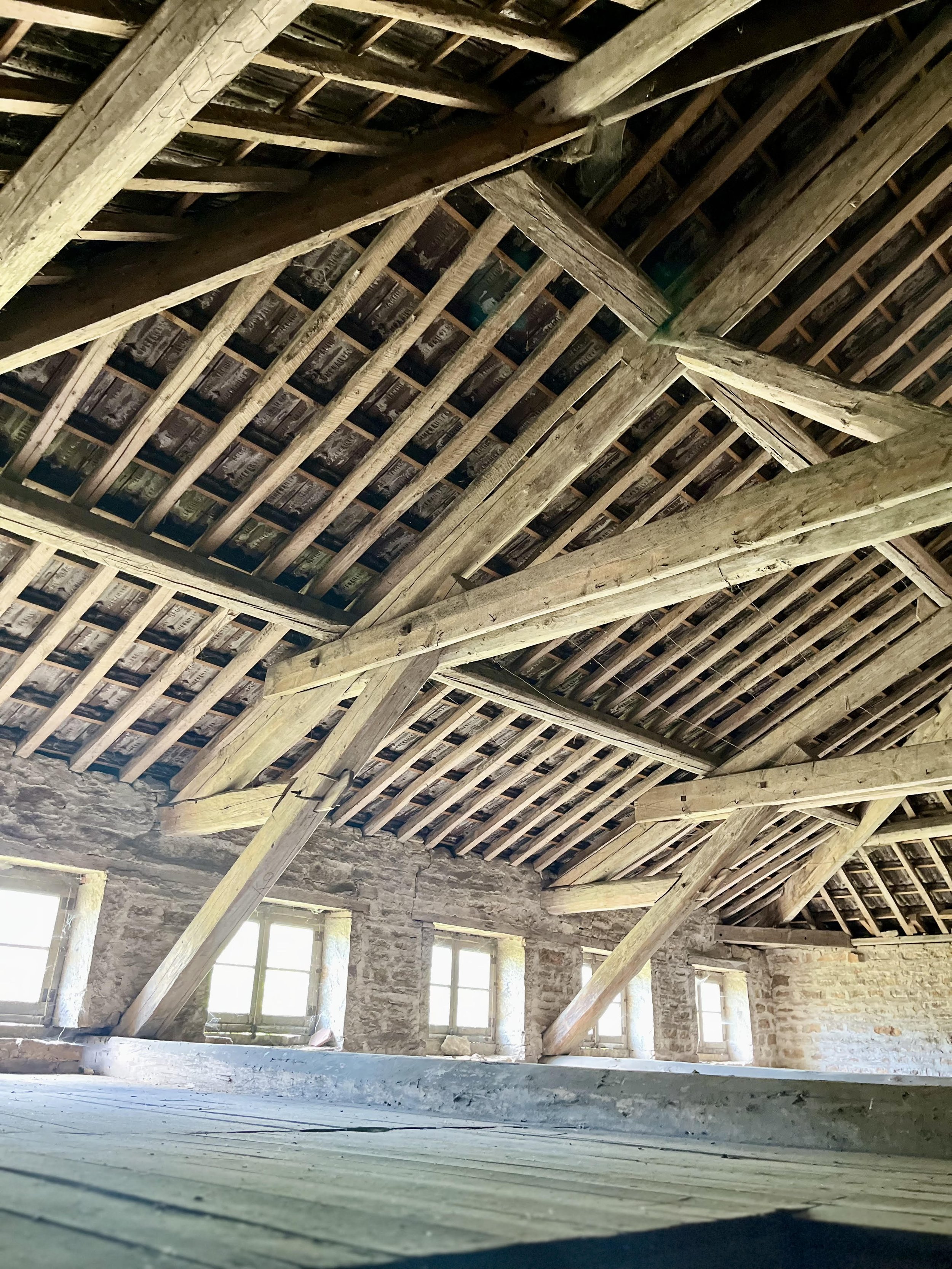 Une image de la maison flottante.